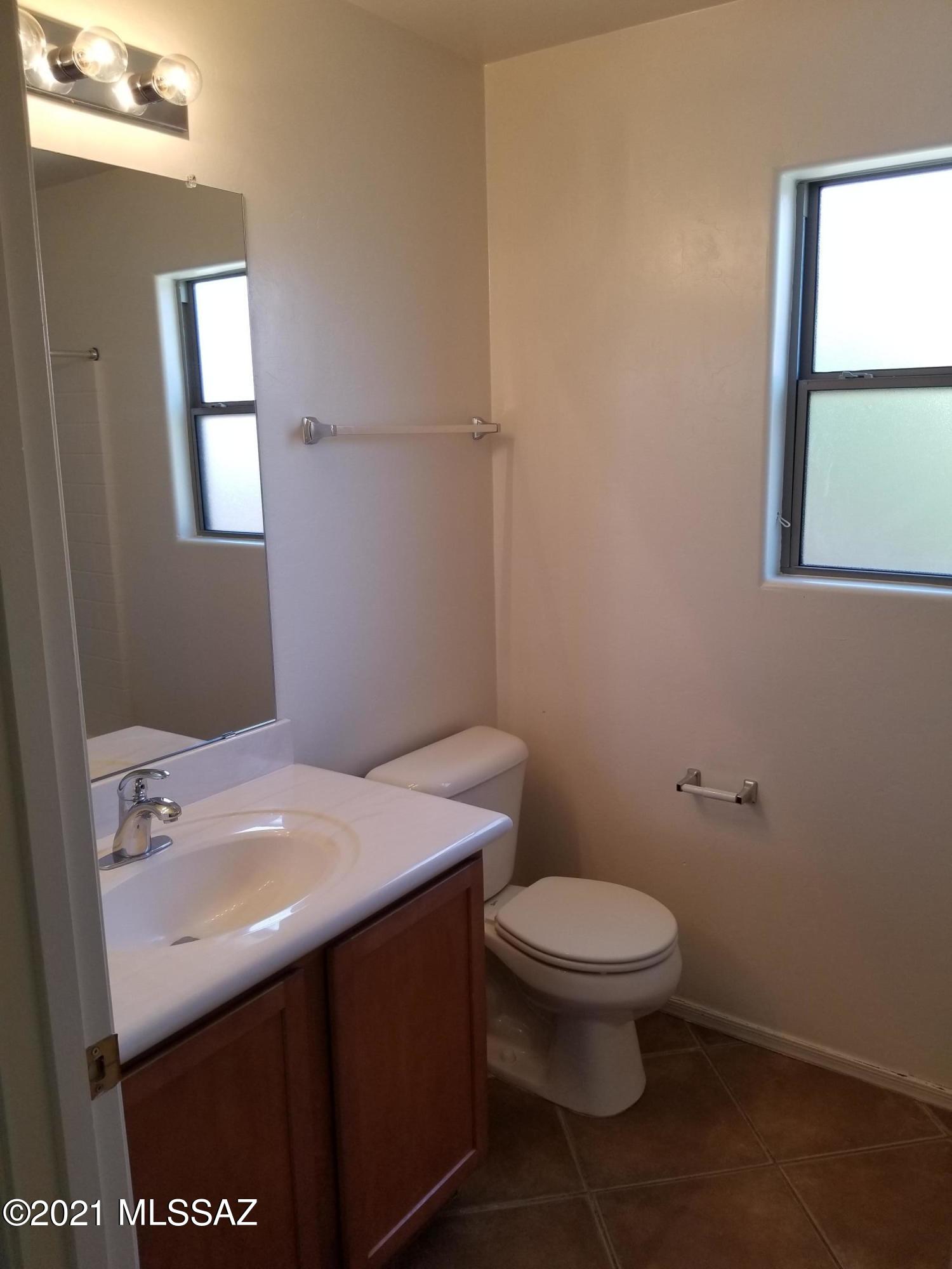 Mountain Manor View - Residential Lease