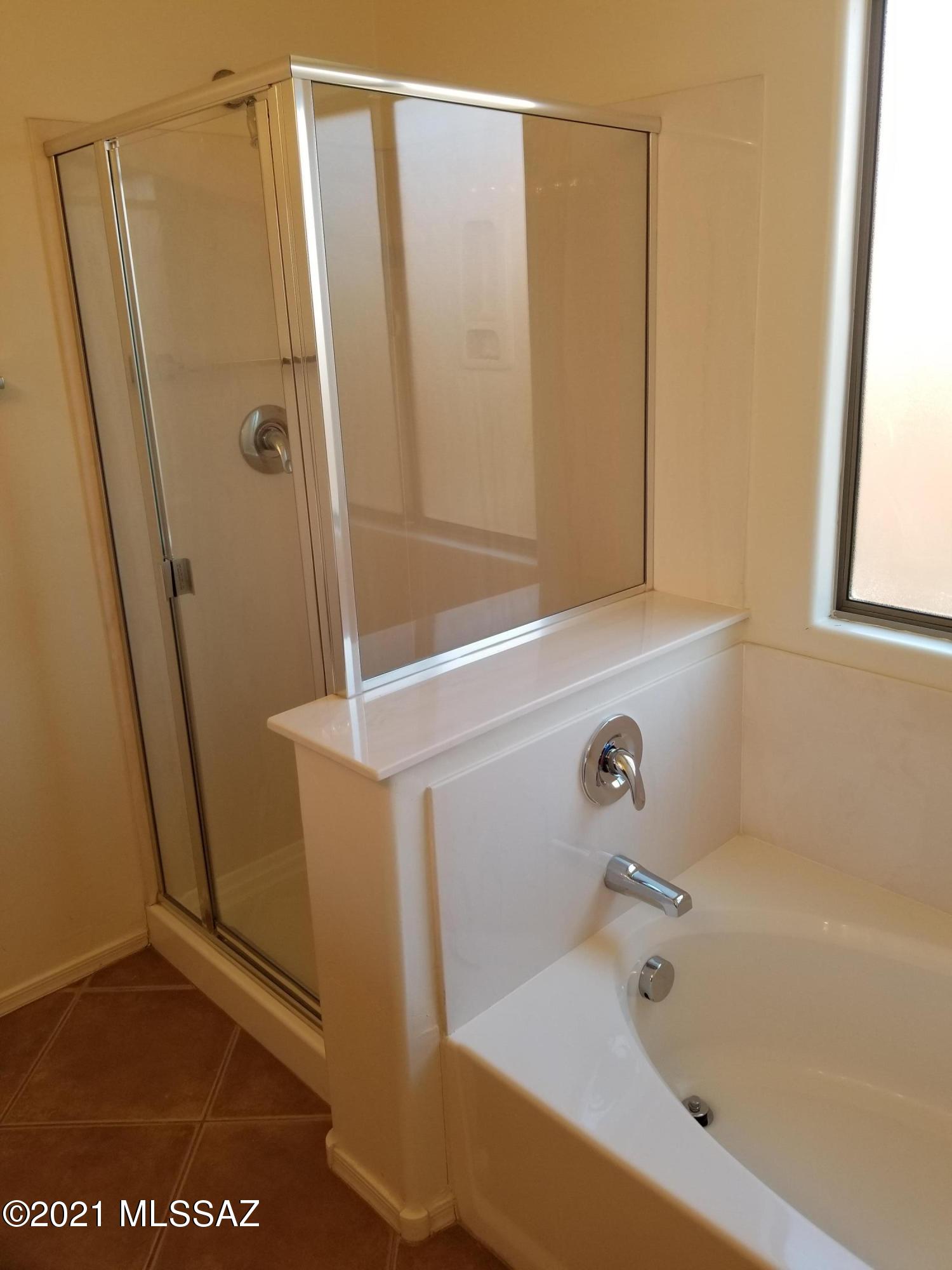 Mountain Manor View - Residential Lease
