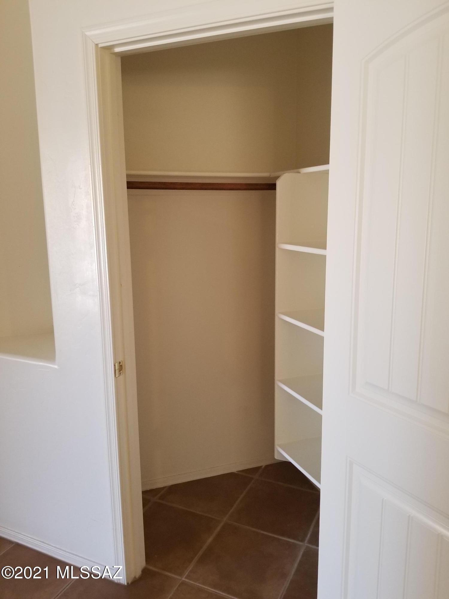 Mountain Manor View - Residential Lease