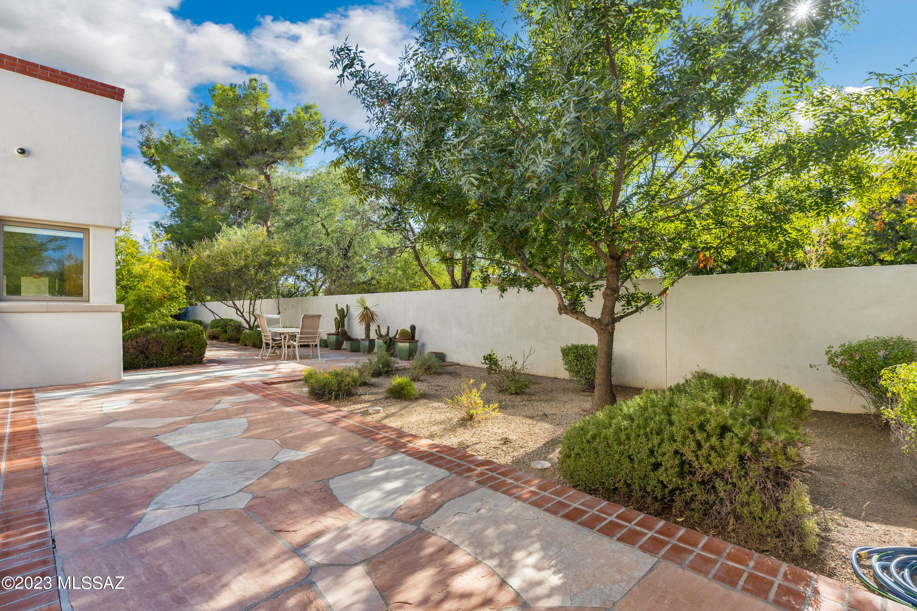 Colonia Solana - Residential