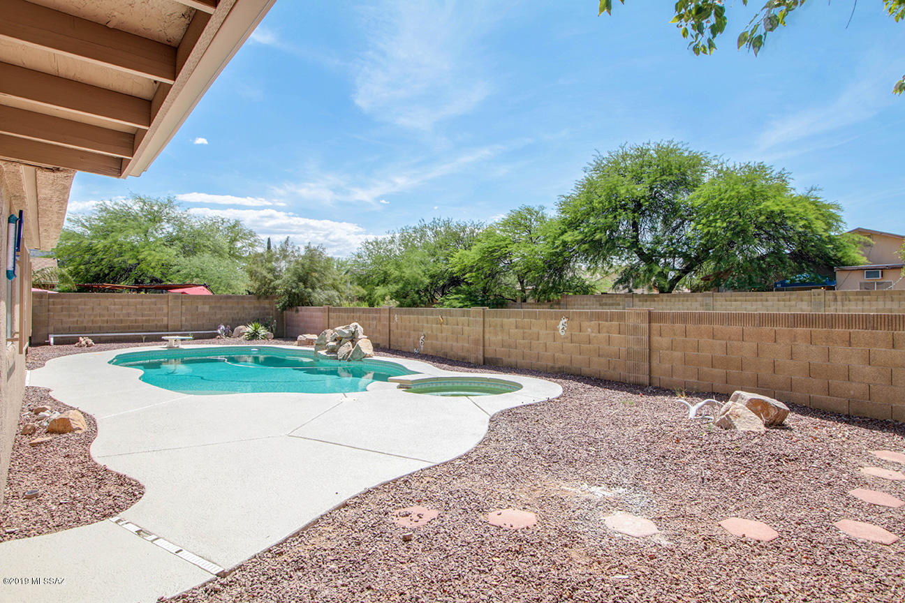 Mission West (1-370) - Residential