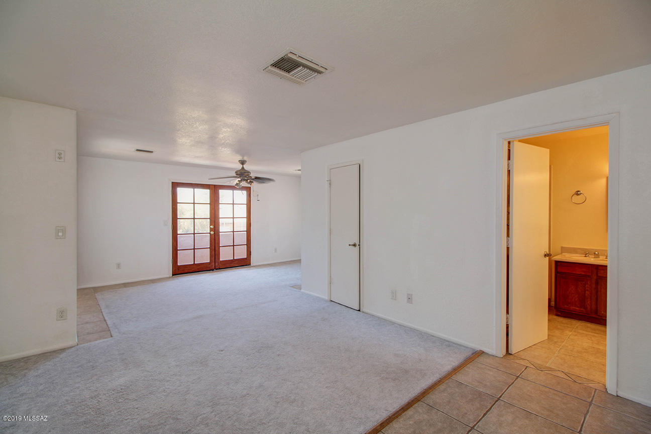 Mission West (1-370) - Residential