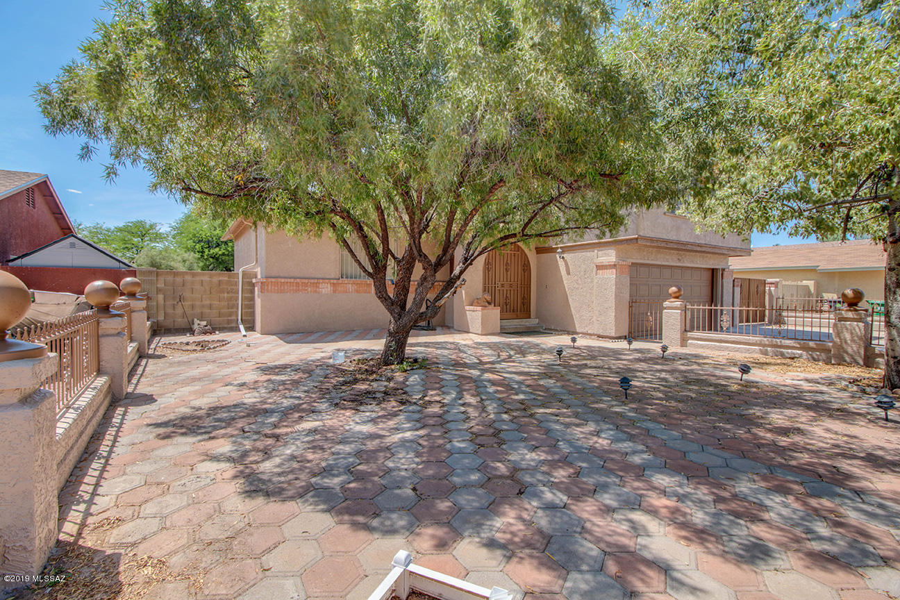 Mission West (1-370) - Residential