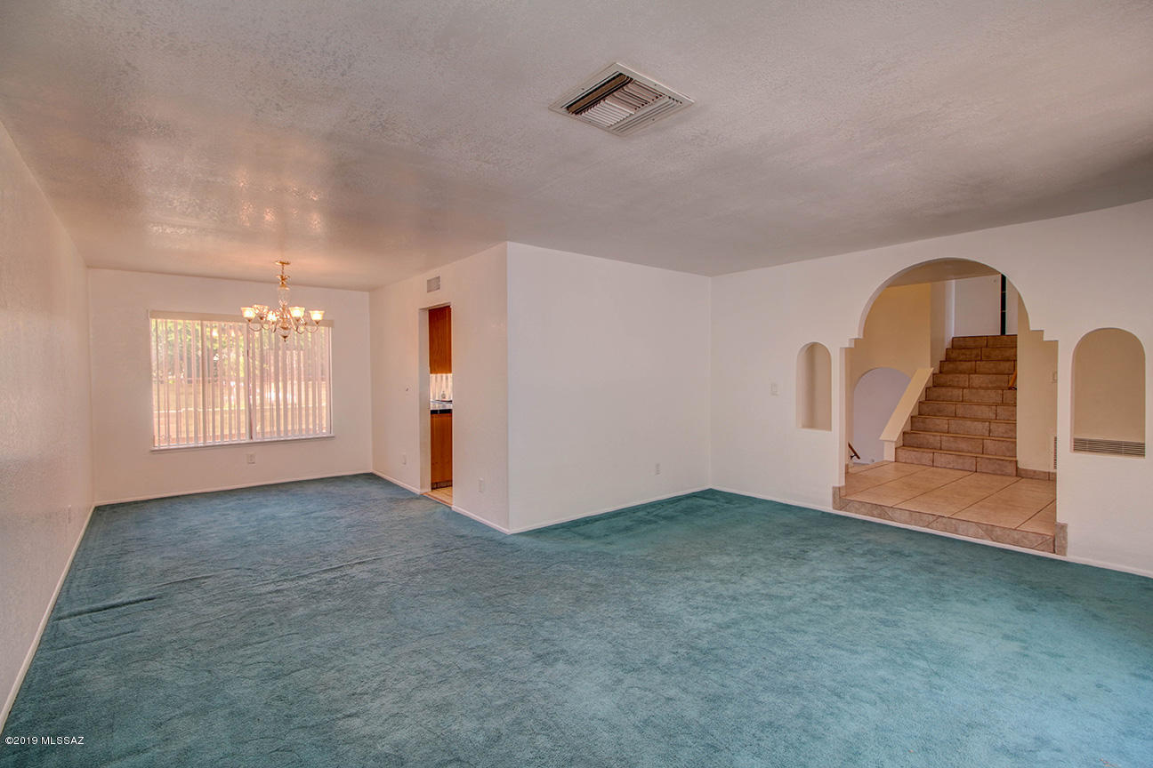 Mission West (1-370) - Residential