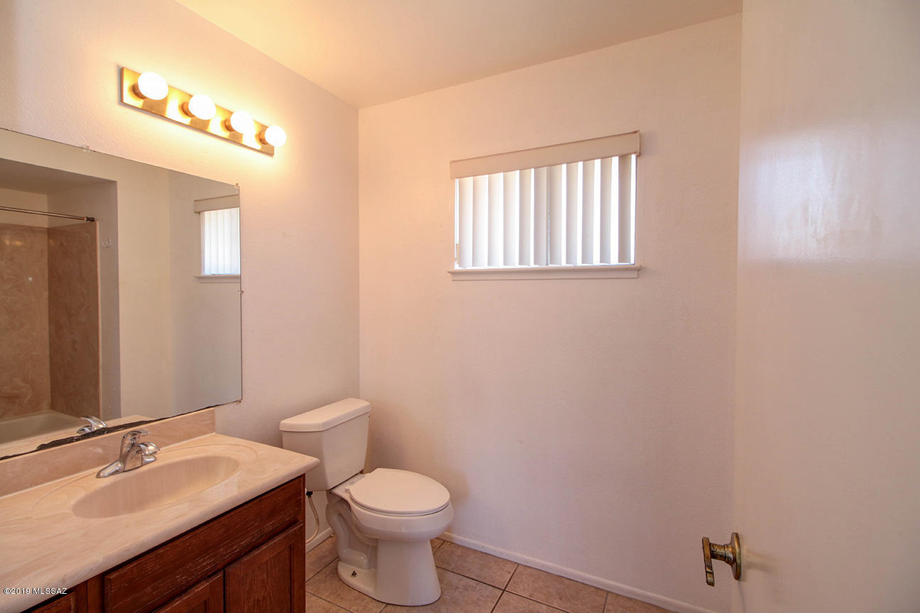 Mission West (1-370) - Residential