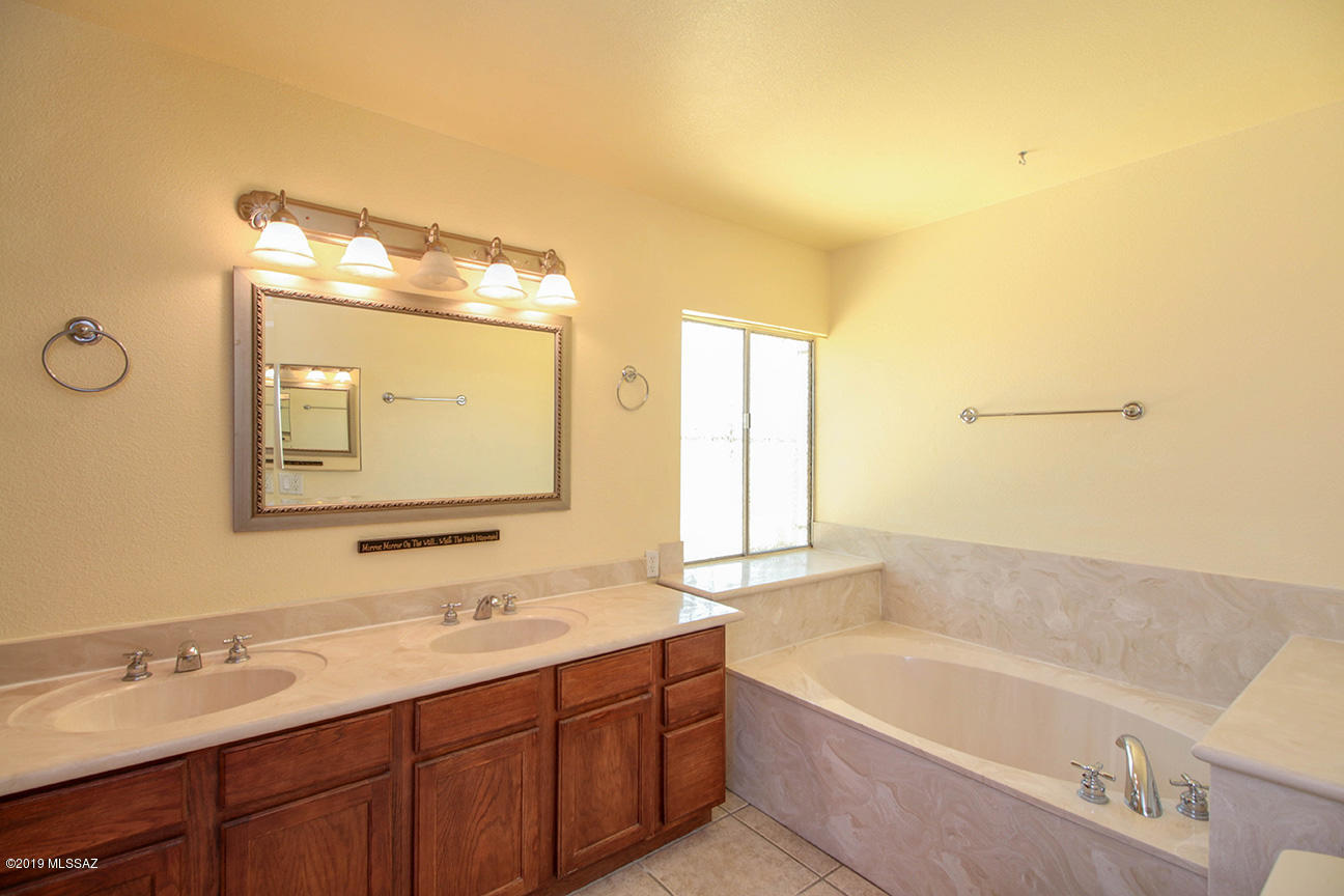 Mission West (1-370) - Residential