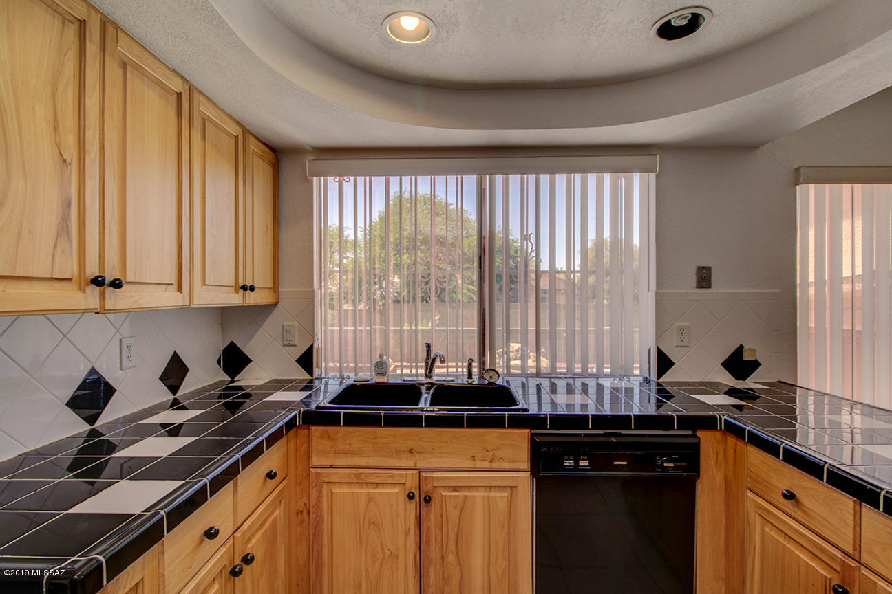 Mission West (1-370) - Residential