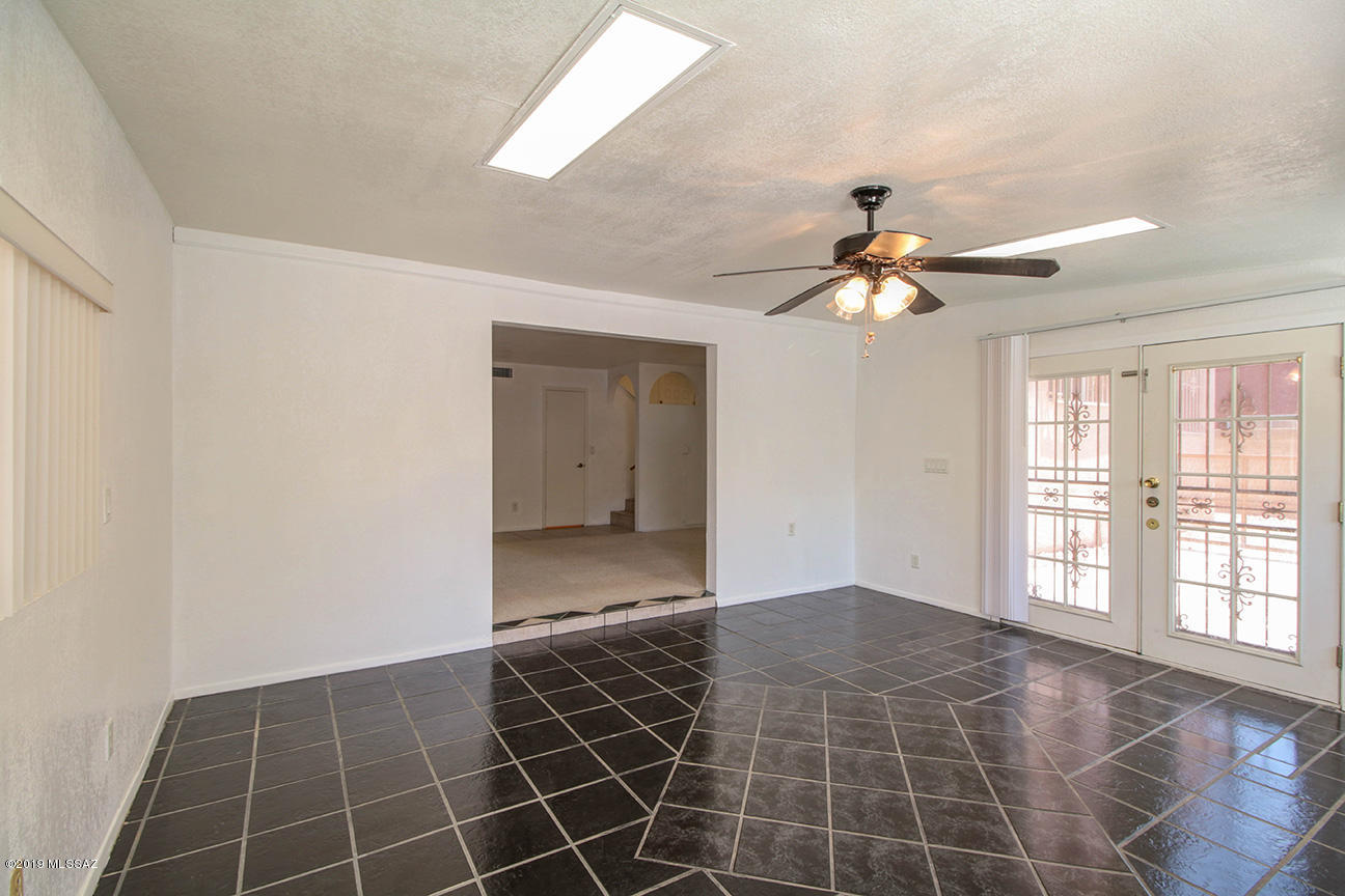 Mission West (1-370) - Residential