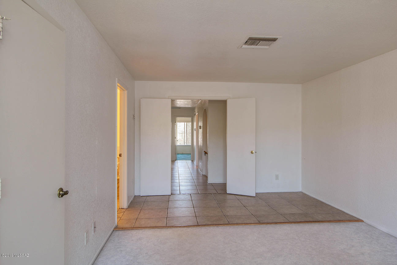 Mission West (1-370) - Residential