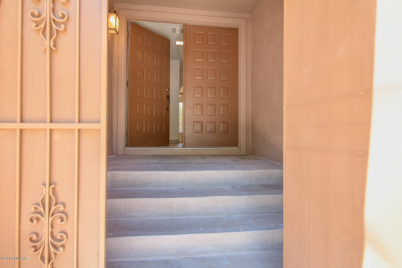 Mission West (1-370) - Residential