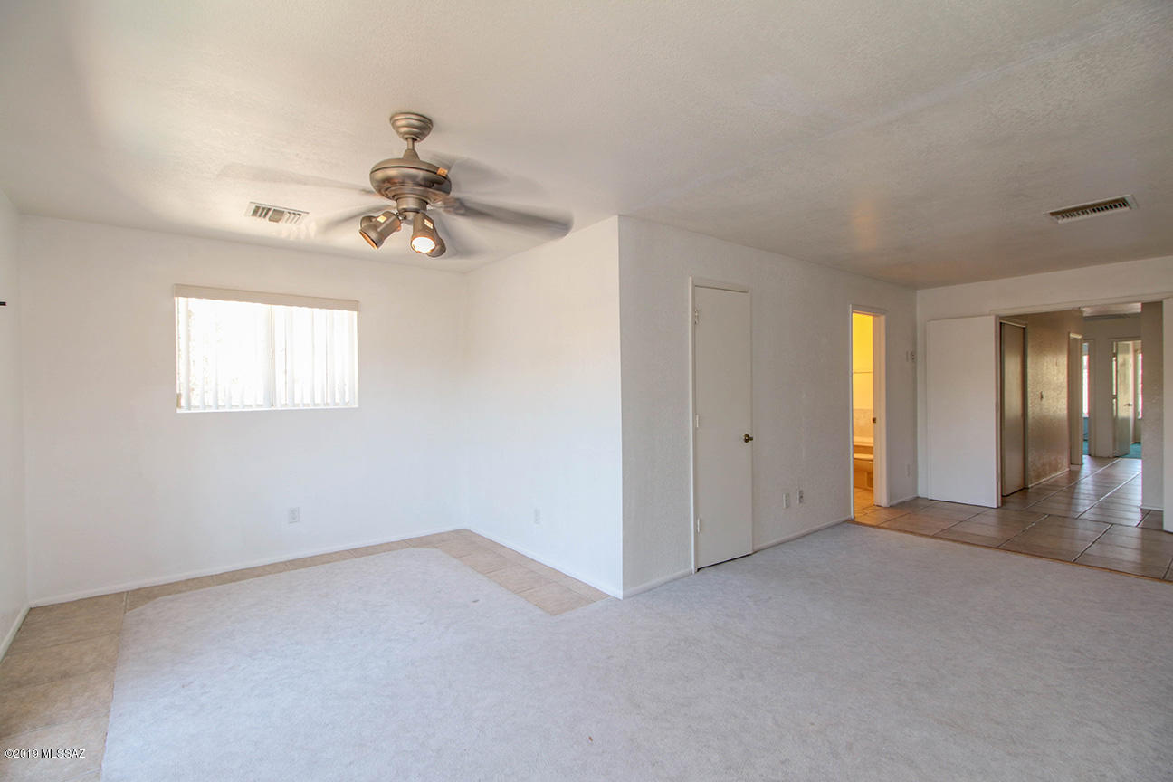 Mission West (1-370) - Residential