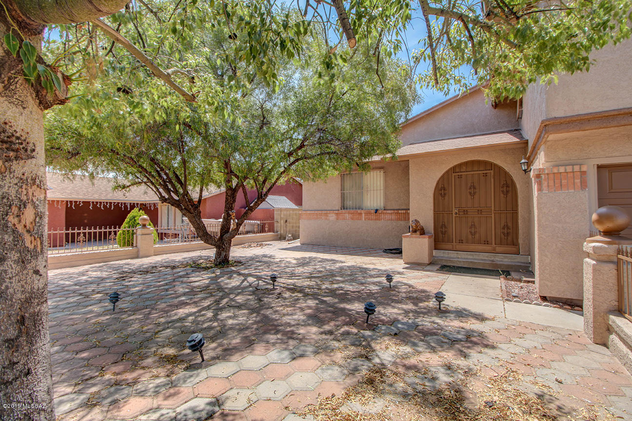 Mission West (1-370) - Residential