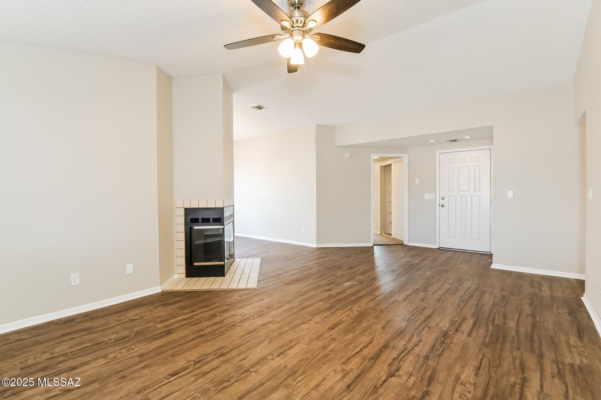 Sunset Point (112-267) - Residential Lease