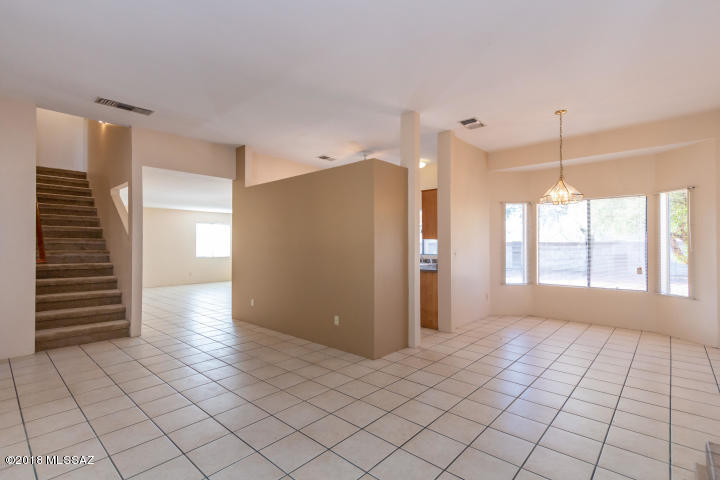 Meadowbrook (273-334, 348-403, 410-532) - Residential Lease