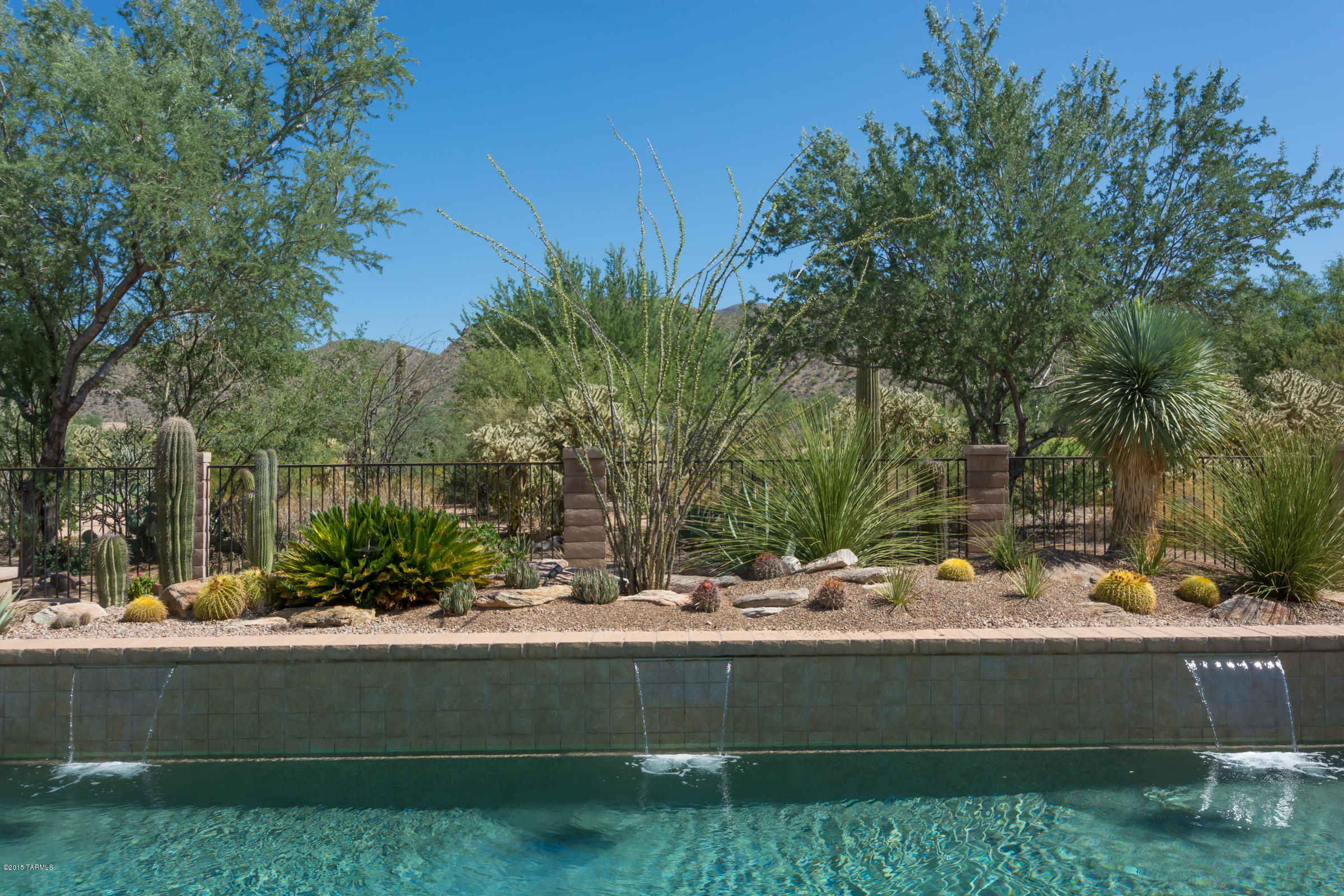 Dos Lagos at Dove Mountain (1-91) - Residential