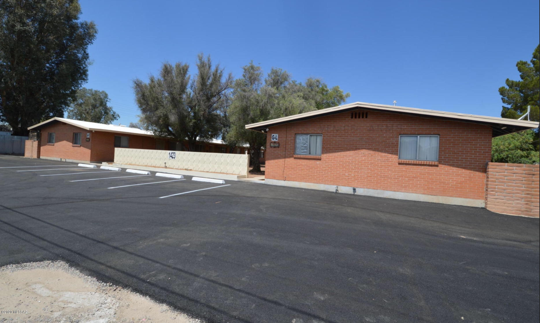 Fully leased updated 12 unit complex.