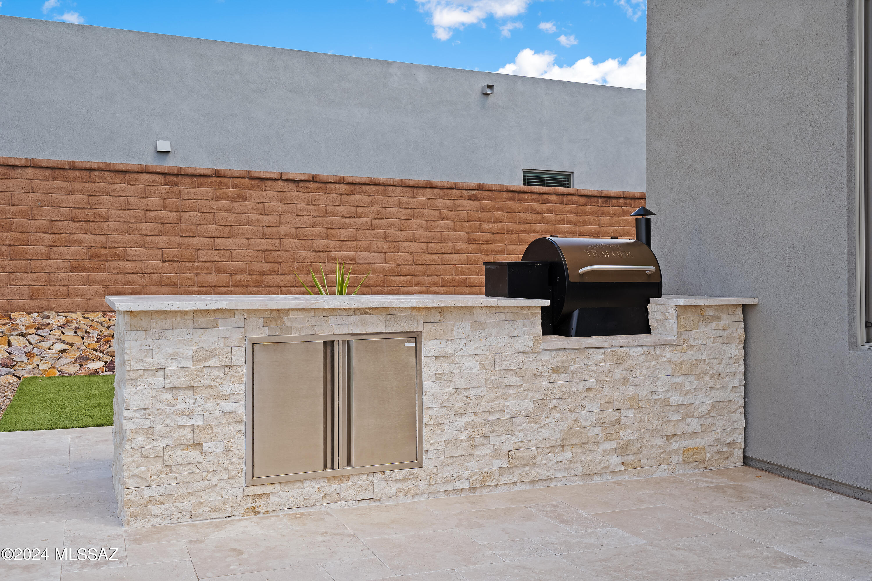 Boulder Bridge Pass III At Dove Mountain SQ20143000307 - Residential
