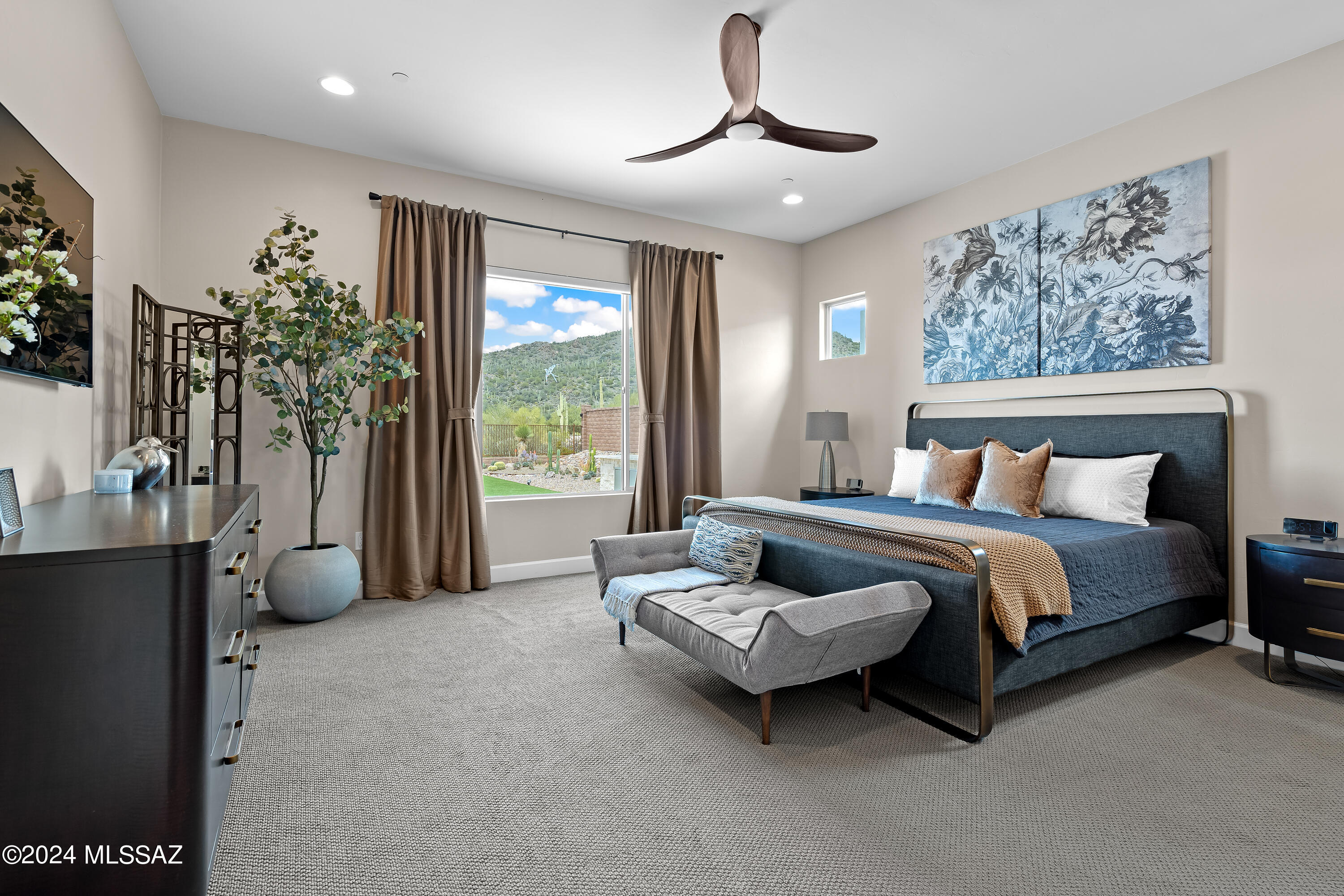 Boulder Bridge Pass III At Dove Mountain SQ20143000307 - Residential