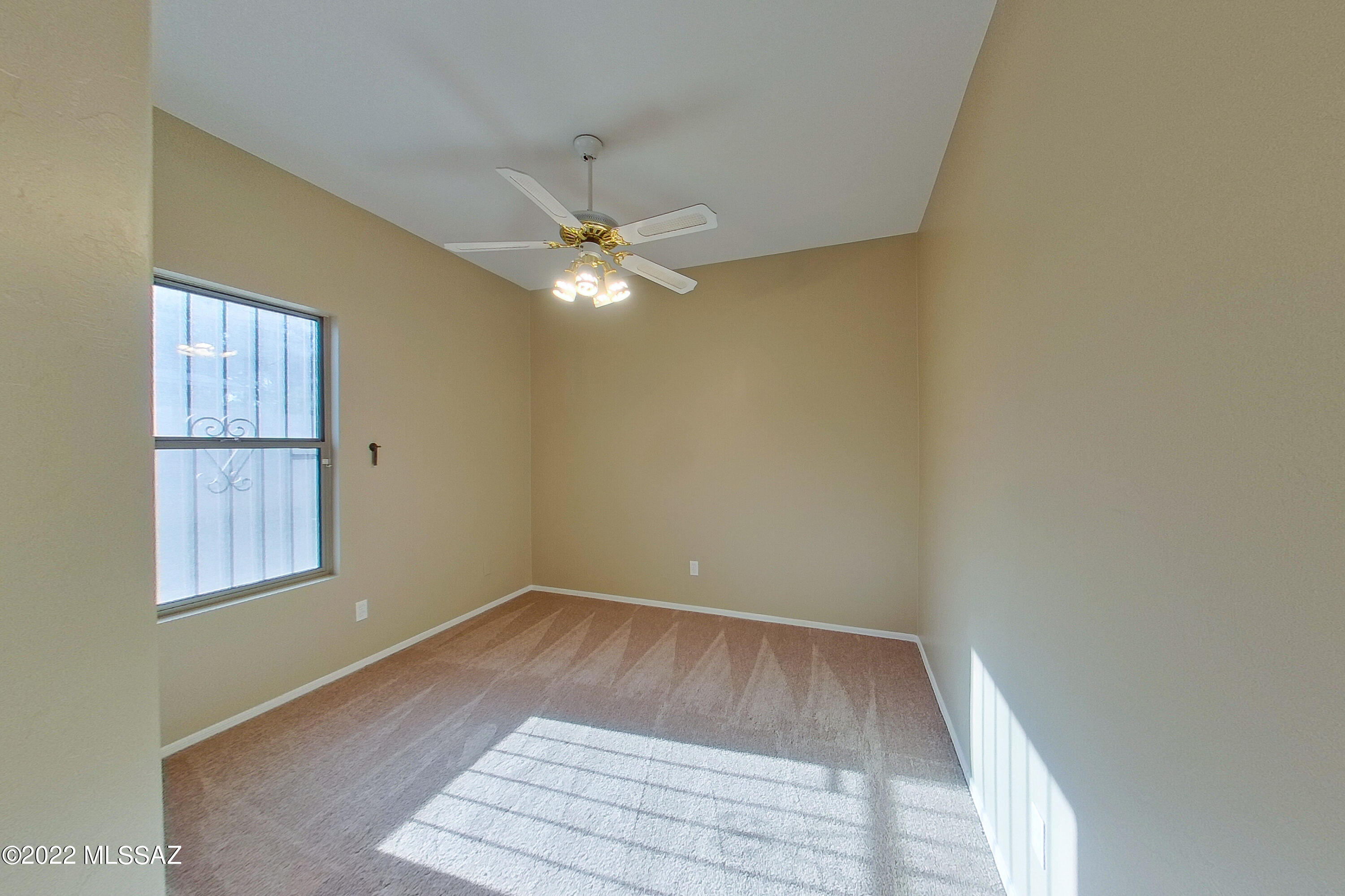 Silverbell Place (1-153) - Residential