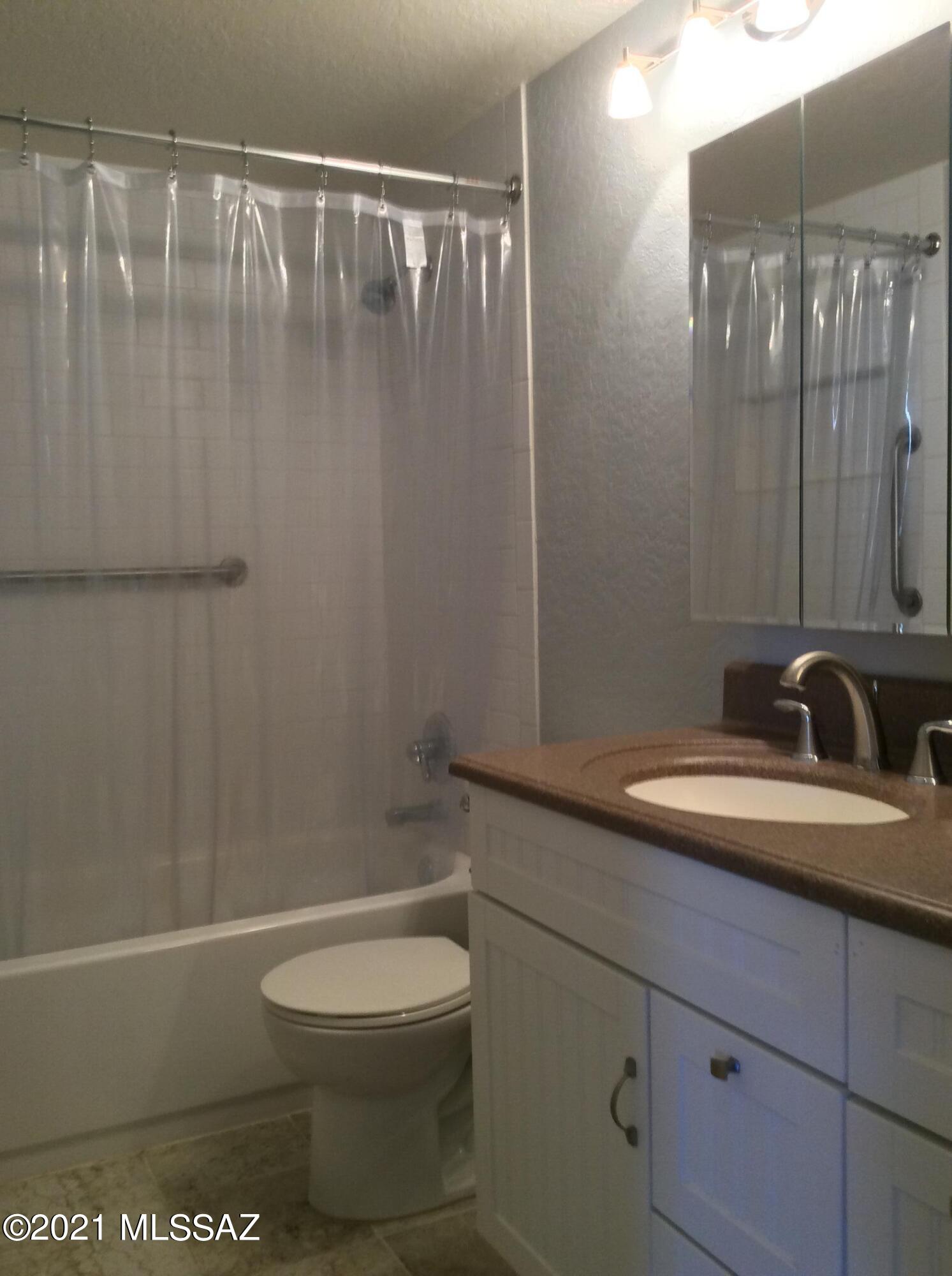 River Grove Condos. - Residential Lease