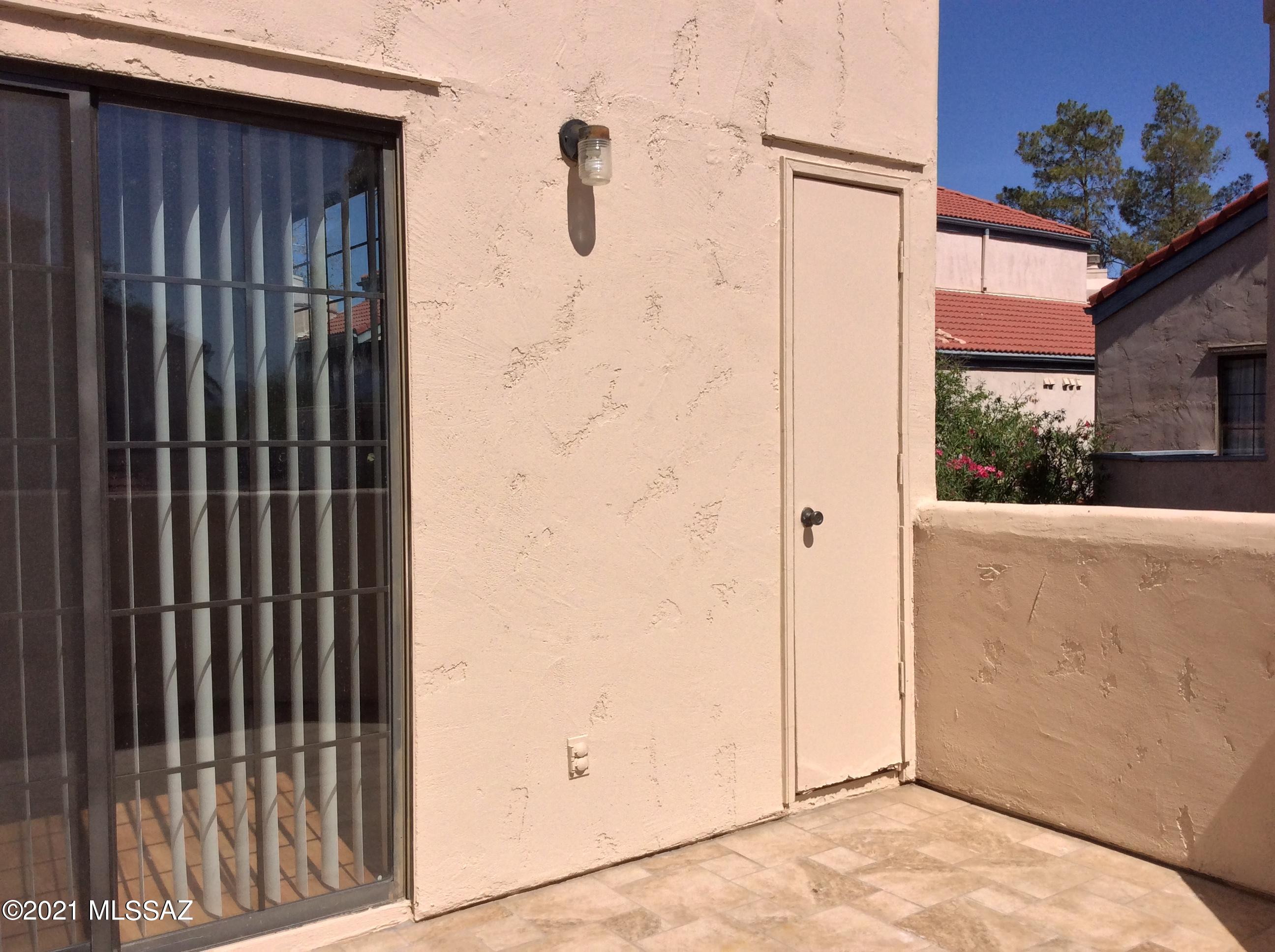 River Grove Condos. - Residential Lease
