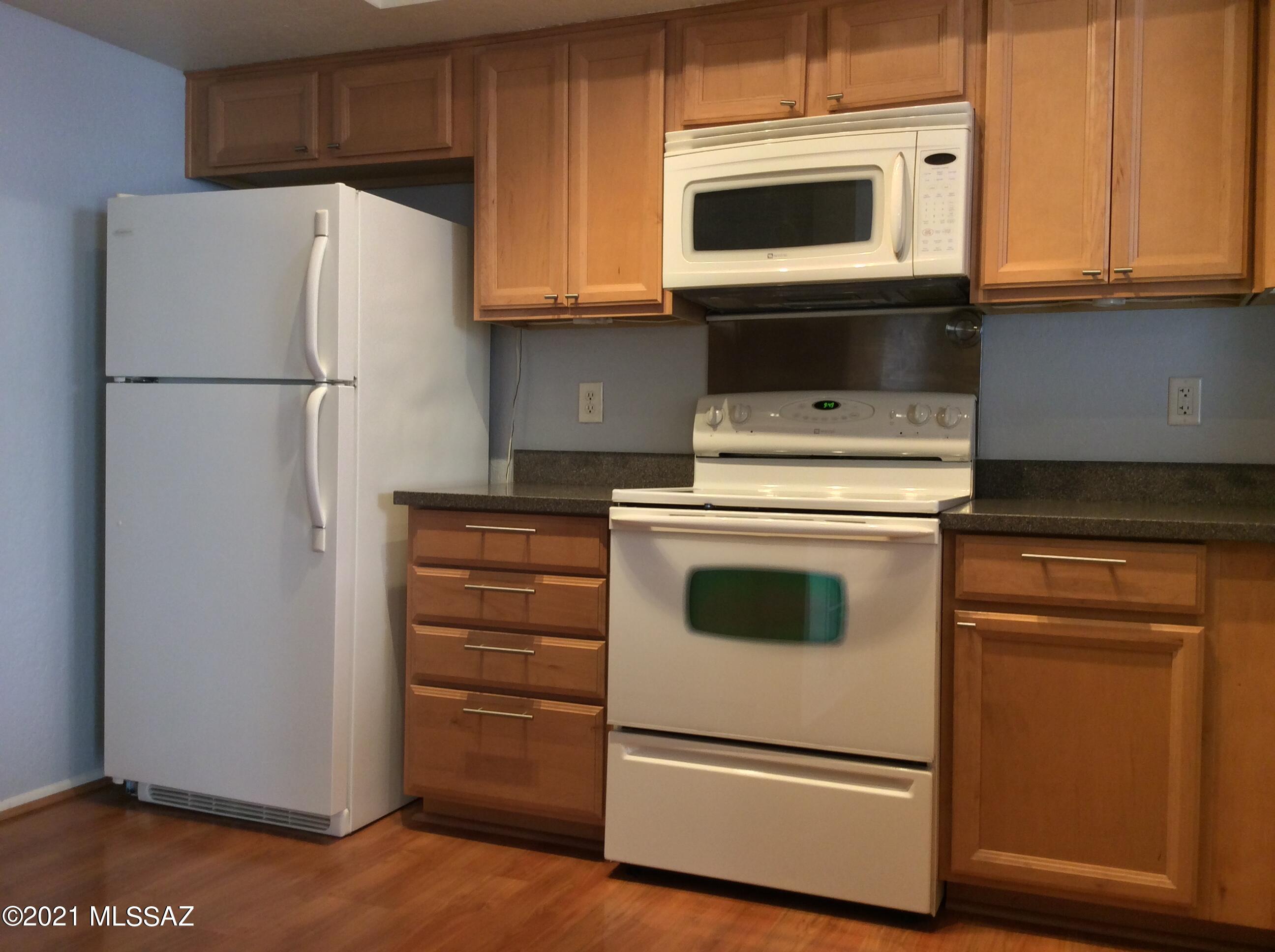 River Grove Condos. - Residential Lease