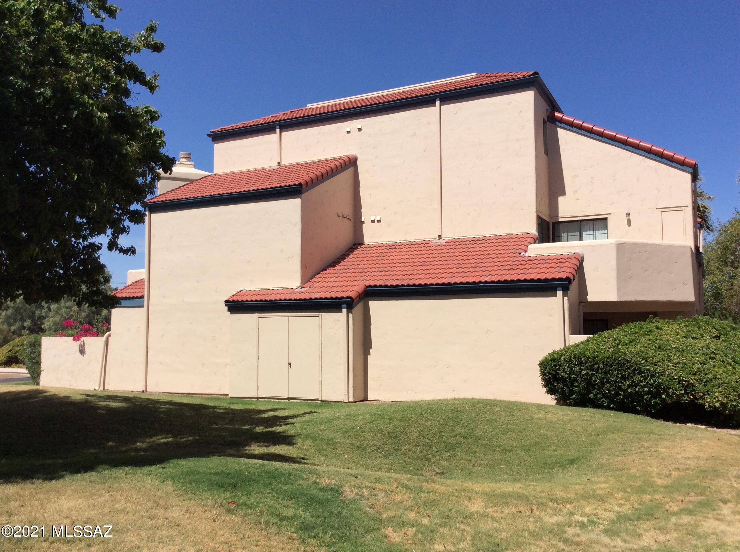 River Grove Condos. - Residential Lease