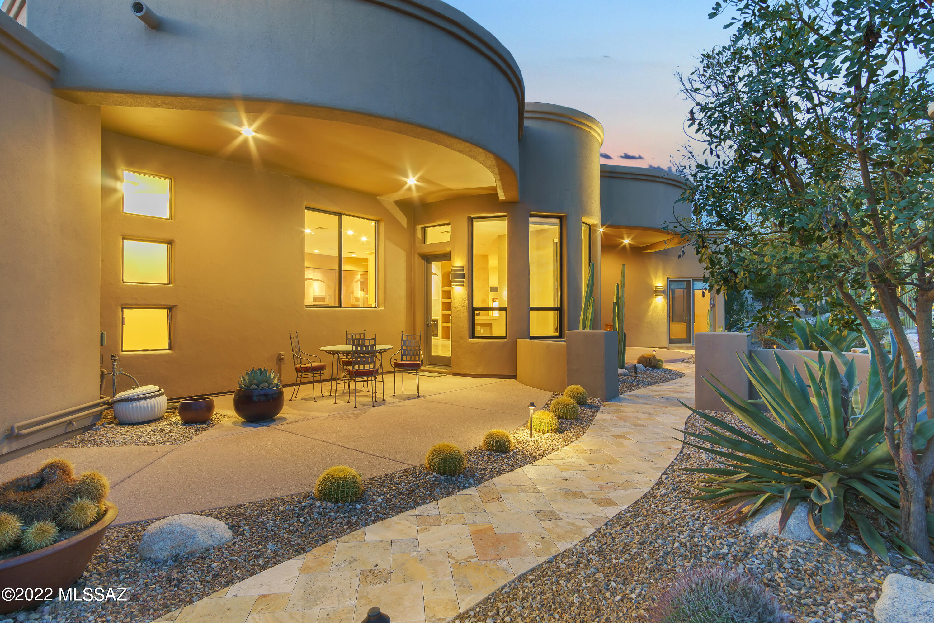 Sabino Mountain (1-290) - Residential