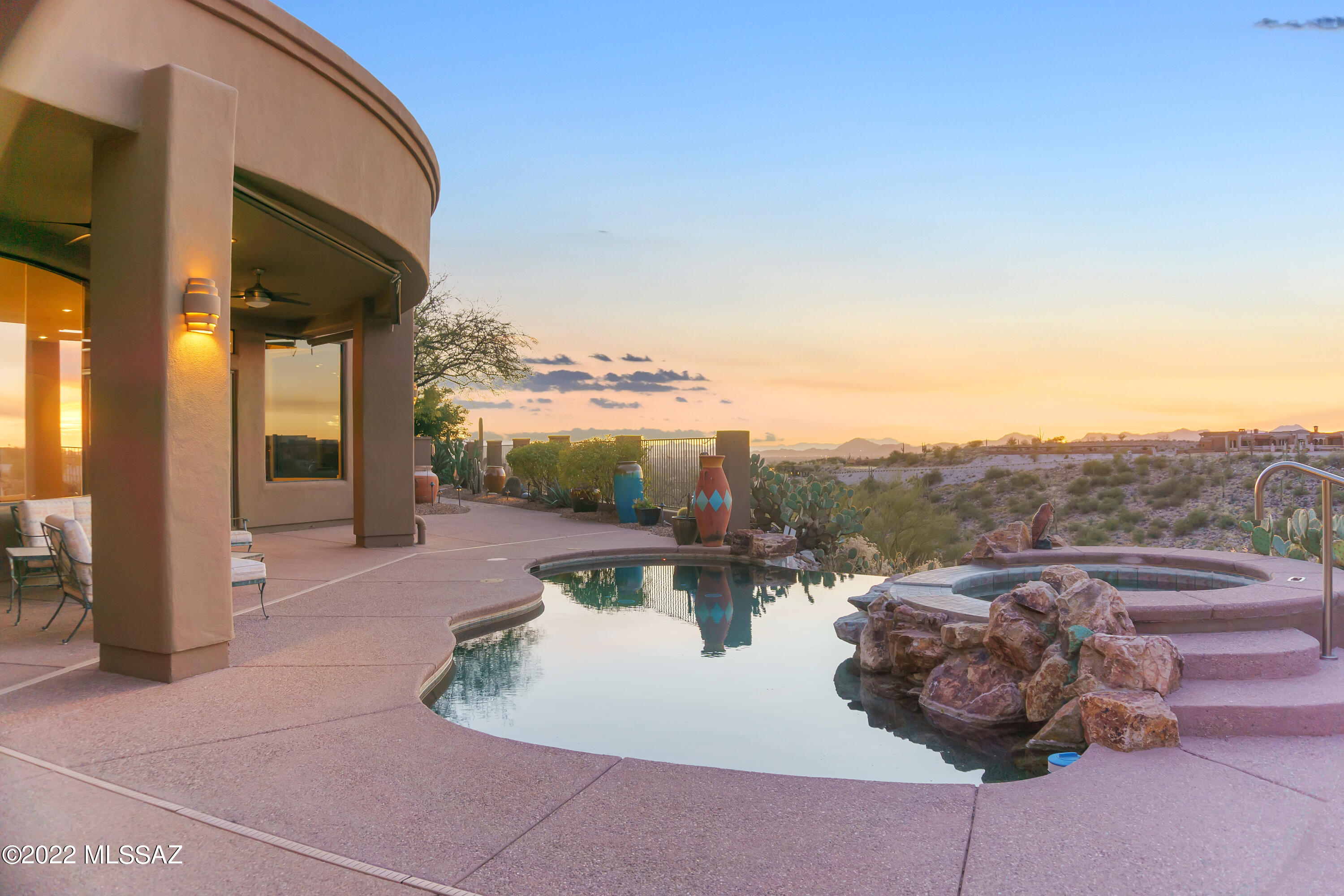 Sabino Mountain (1-290) - Residential