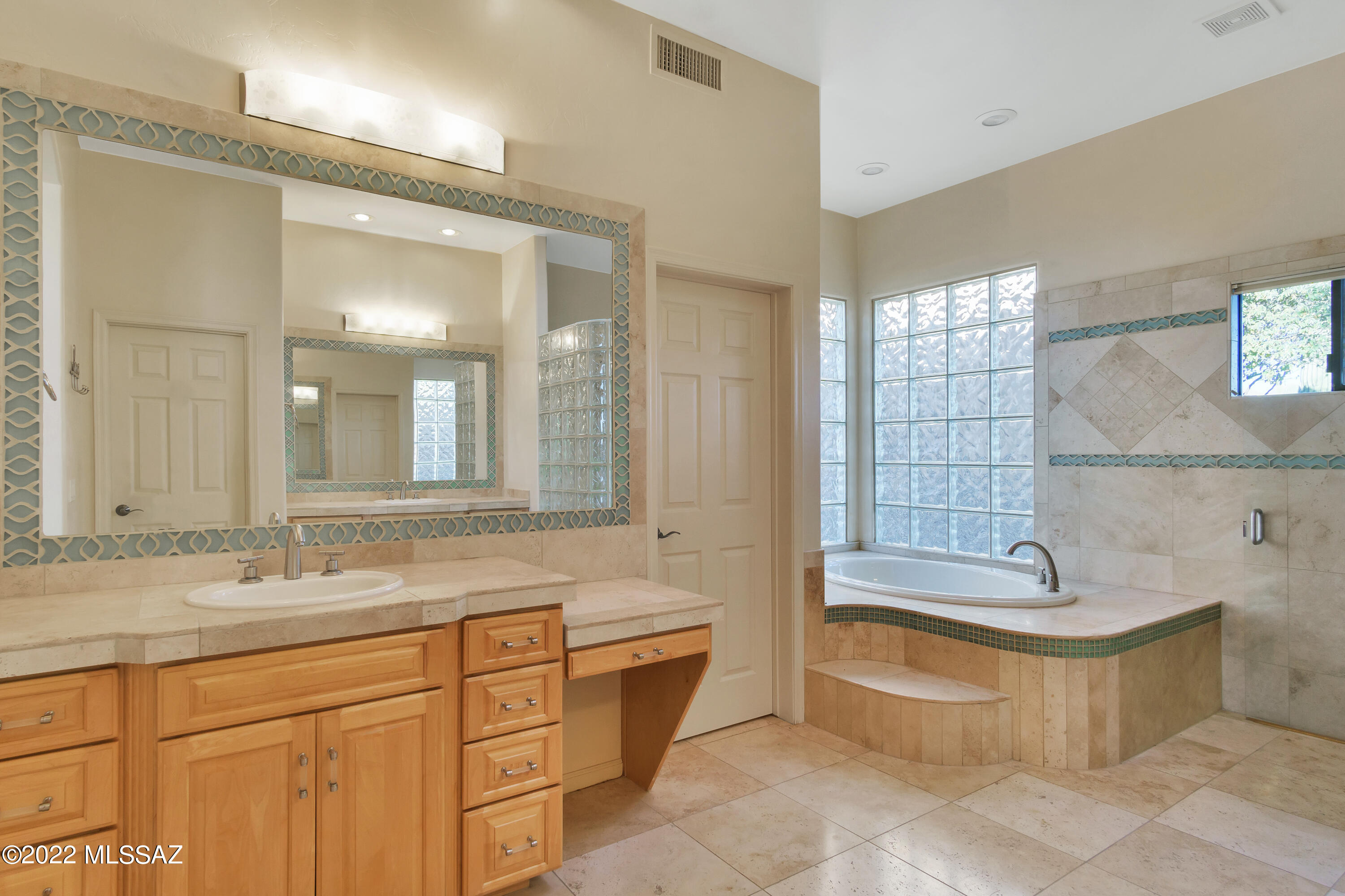Sabino Mountain (1-290) - Residential