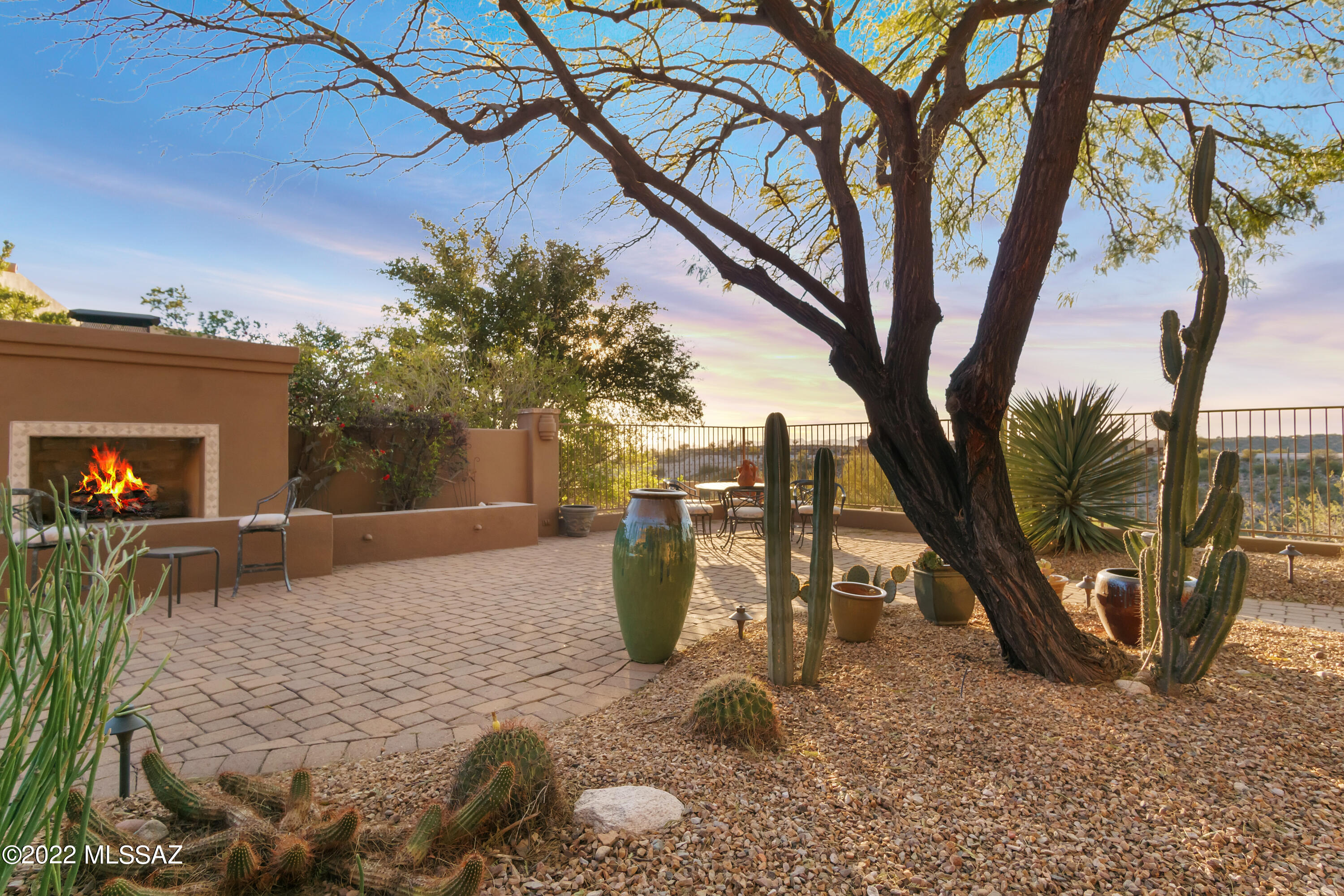 Sabino Mountain (1-290) - Residential