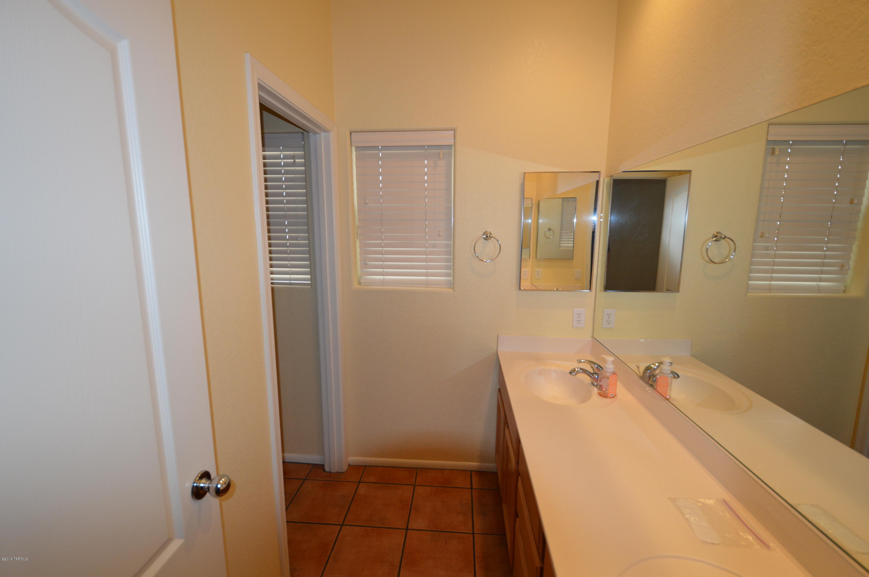 Canada Ridge (1-126) - Residential Lease