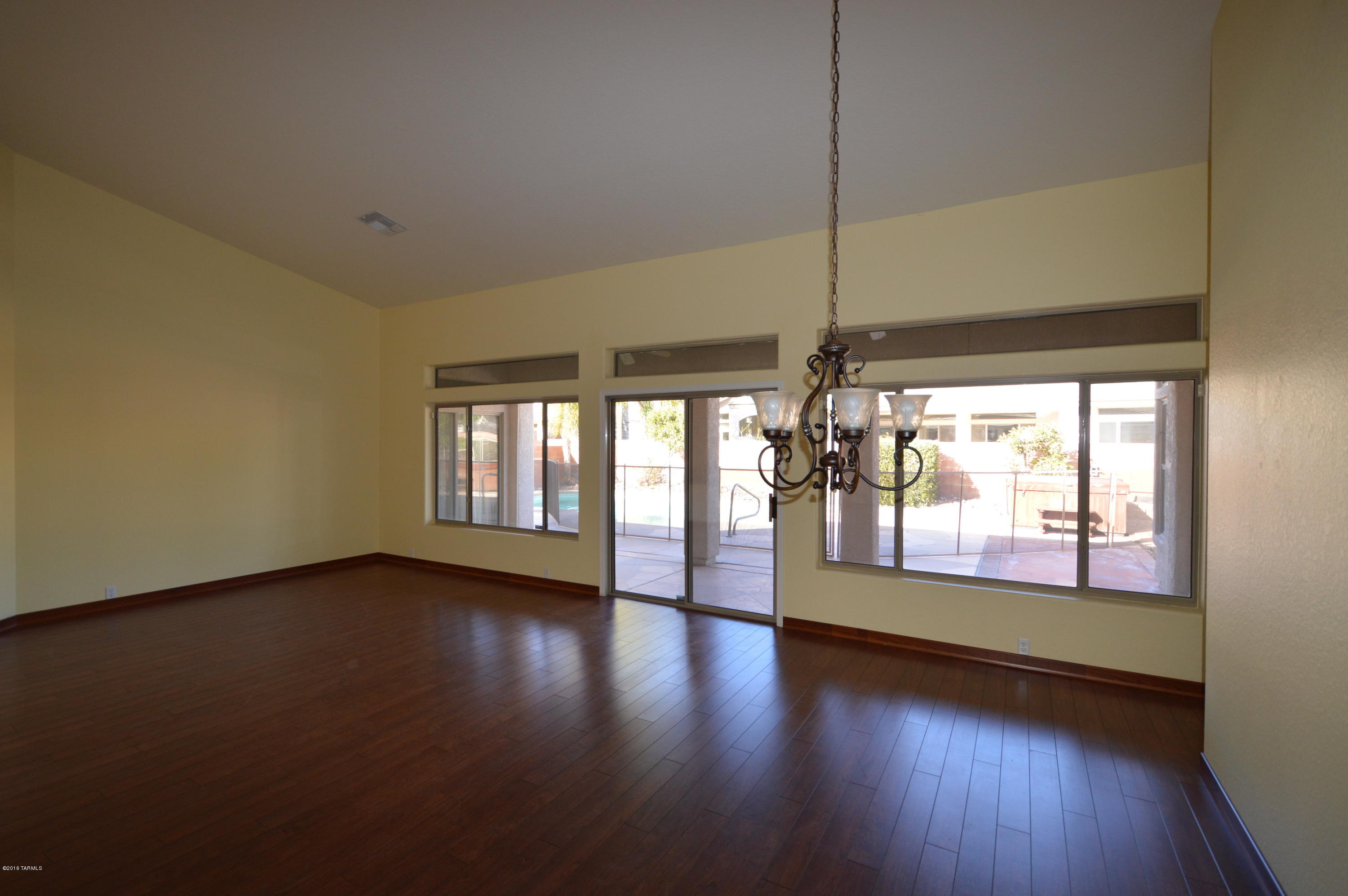Canada Ridge (1-126) - Residential Lease