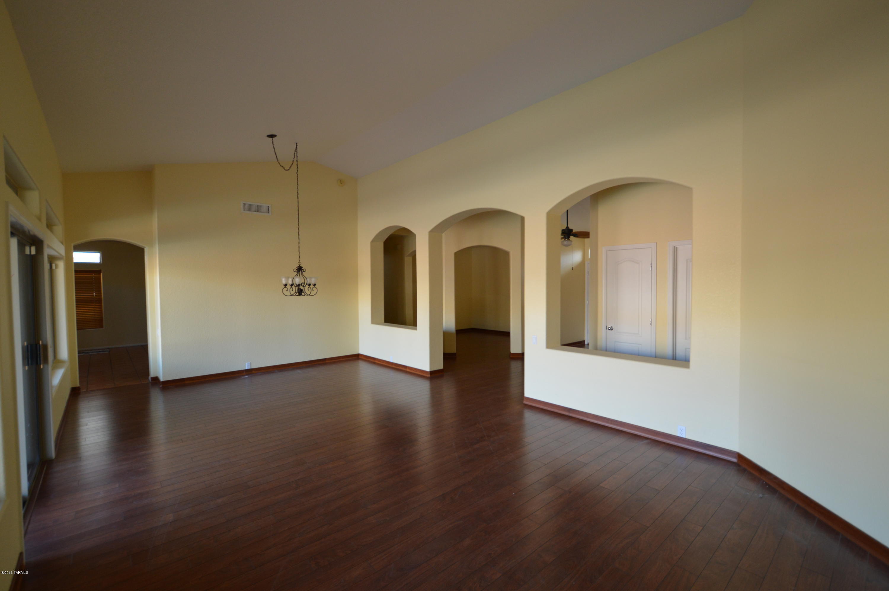 Canada Ridge (1-126) - Residential Lease