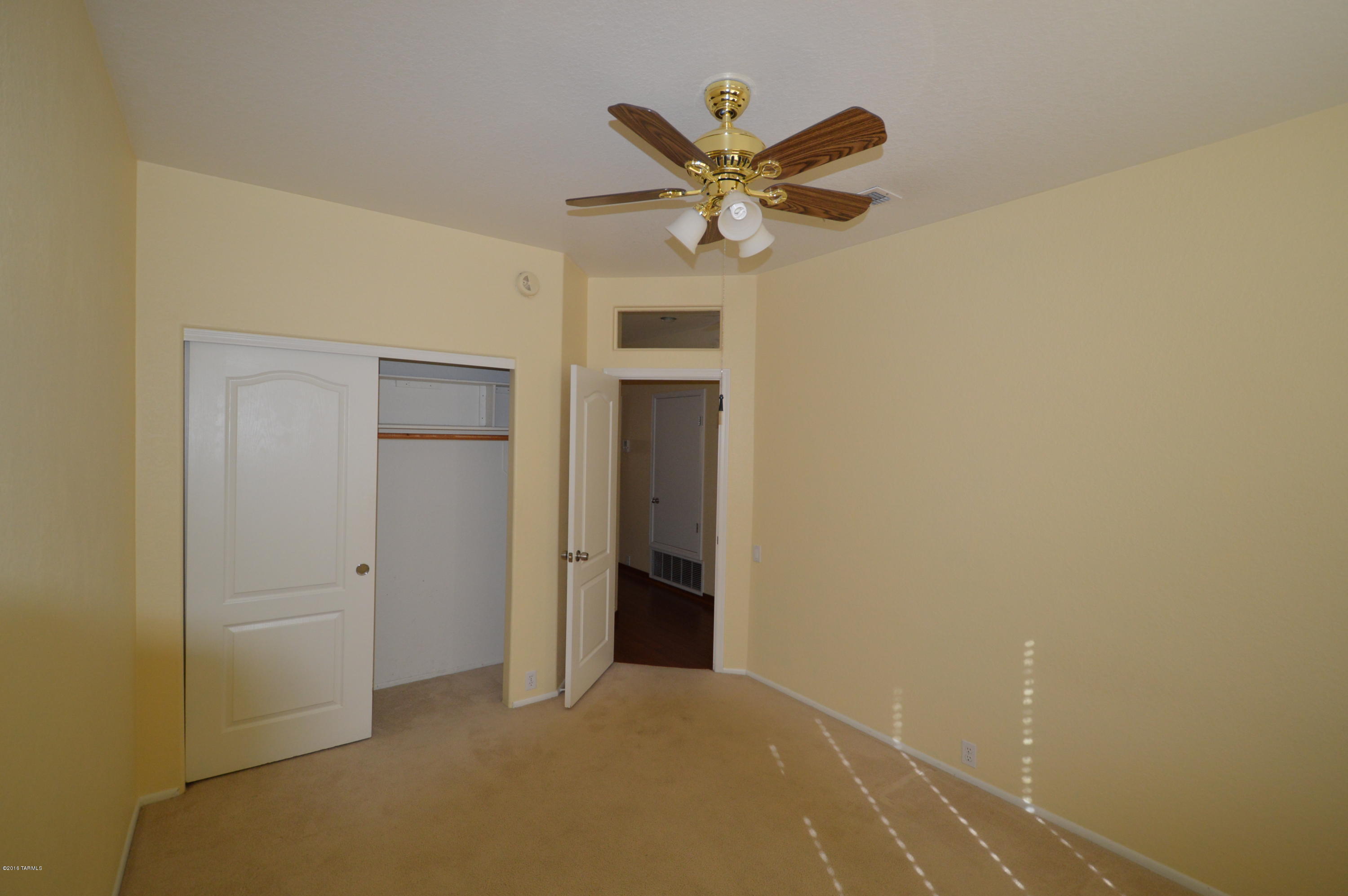 Canada Ridge (1-126) - Residential Lease