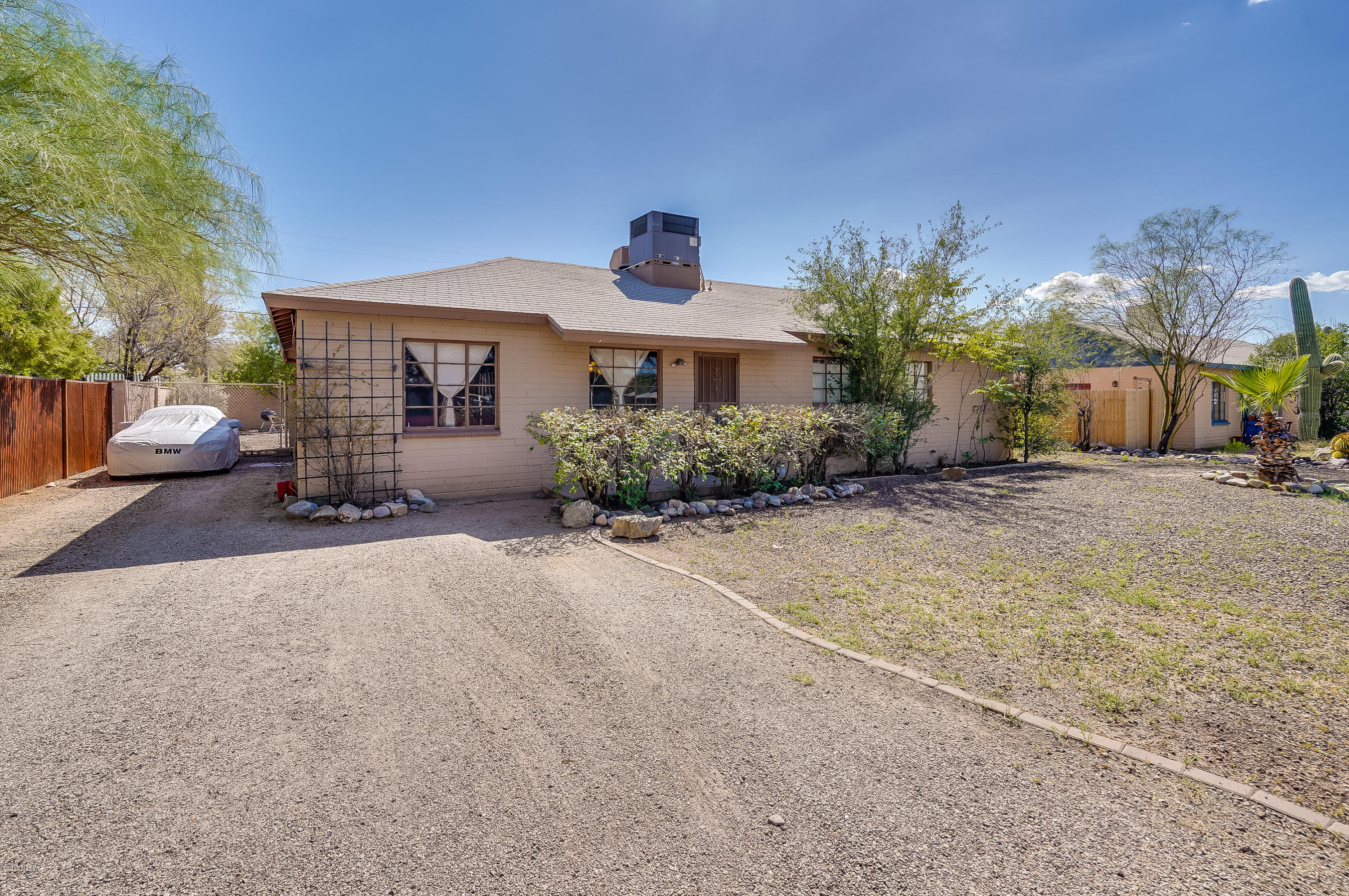 Del Monte Village - Residential