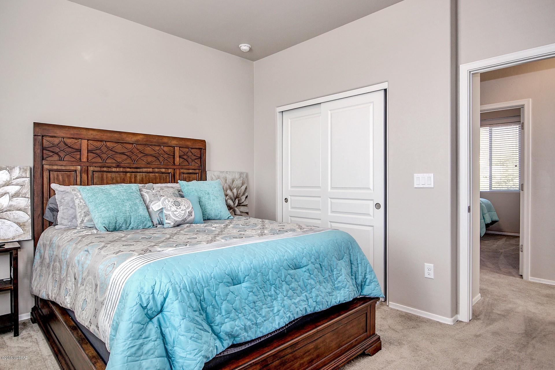Alamo Crossing - Residential