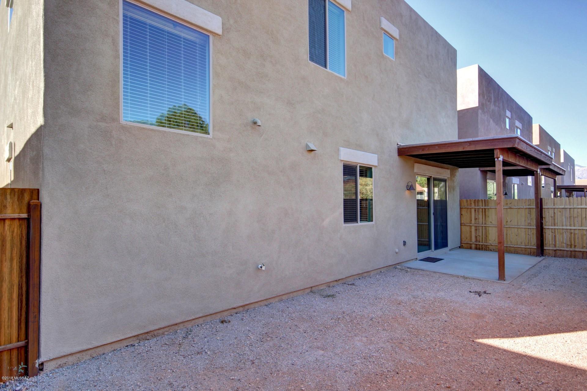 Alamo Crossing - Residential