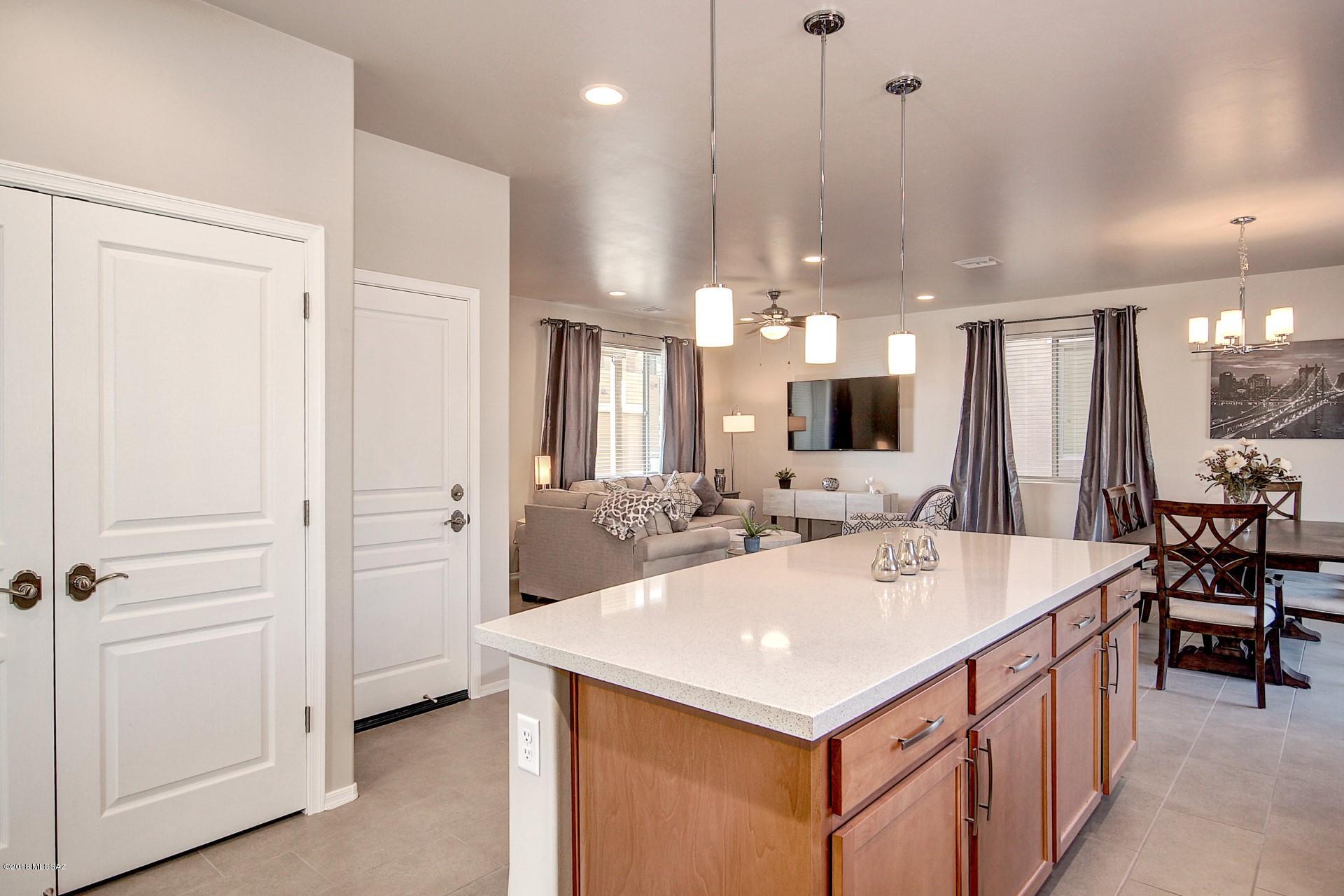 Alamo Crossing - Residential