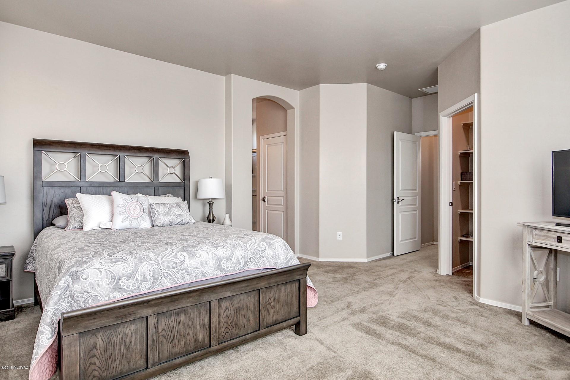 Alamo Crossing - Residential