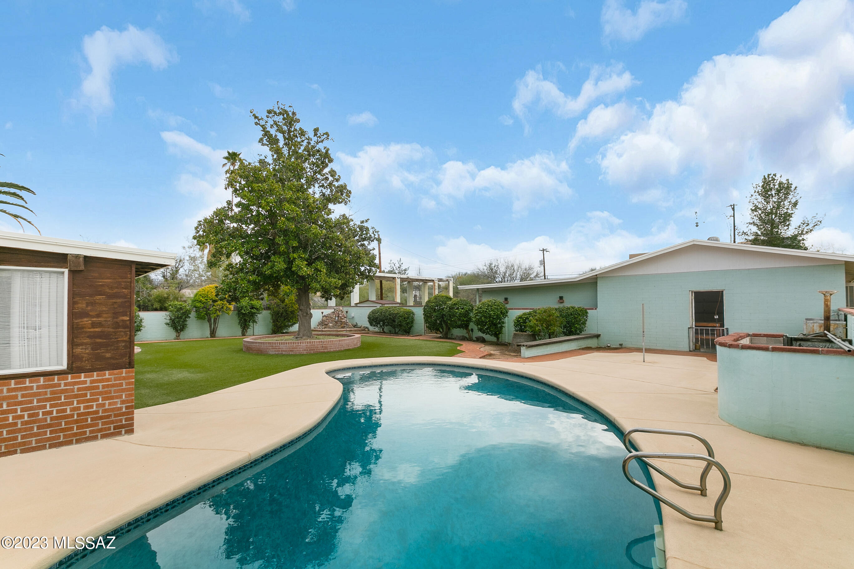 Harold Bell Wright Estates - Residential