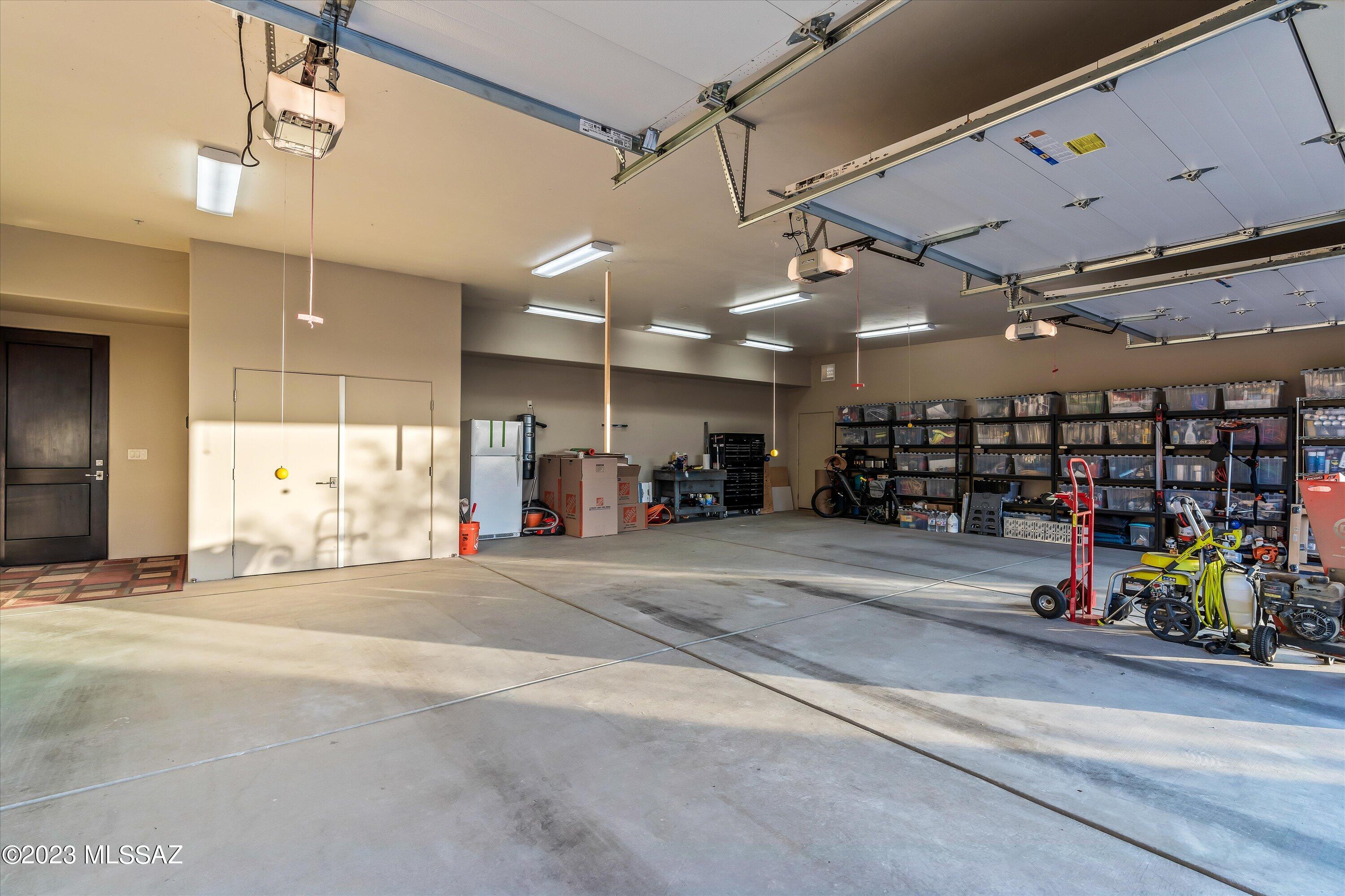 Coyote Creek (1-395) - Residential