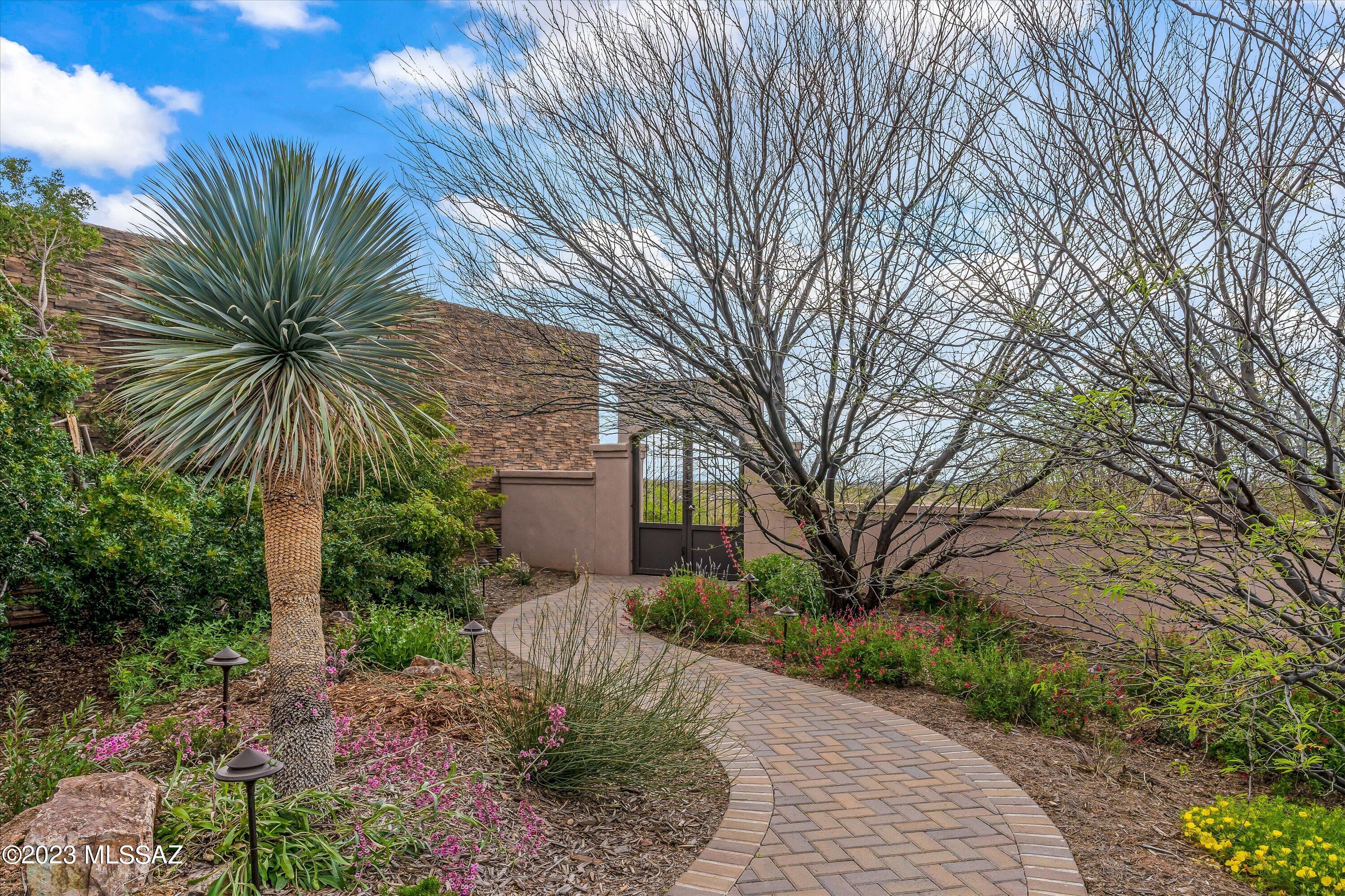 Coyote Creek (1-395) - Residential