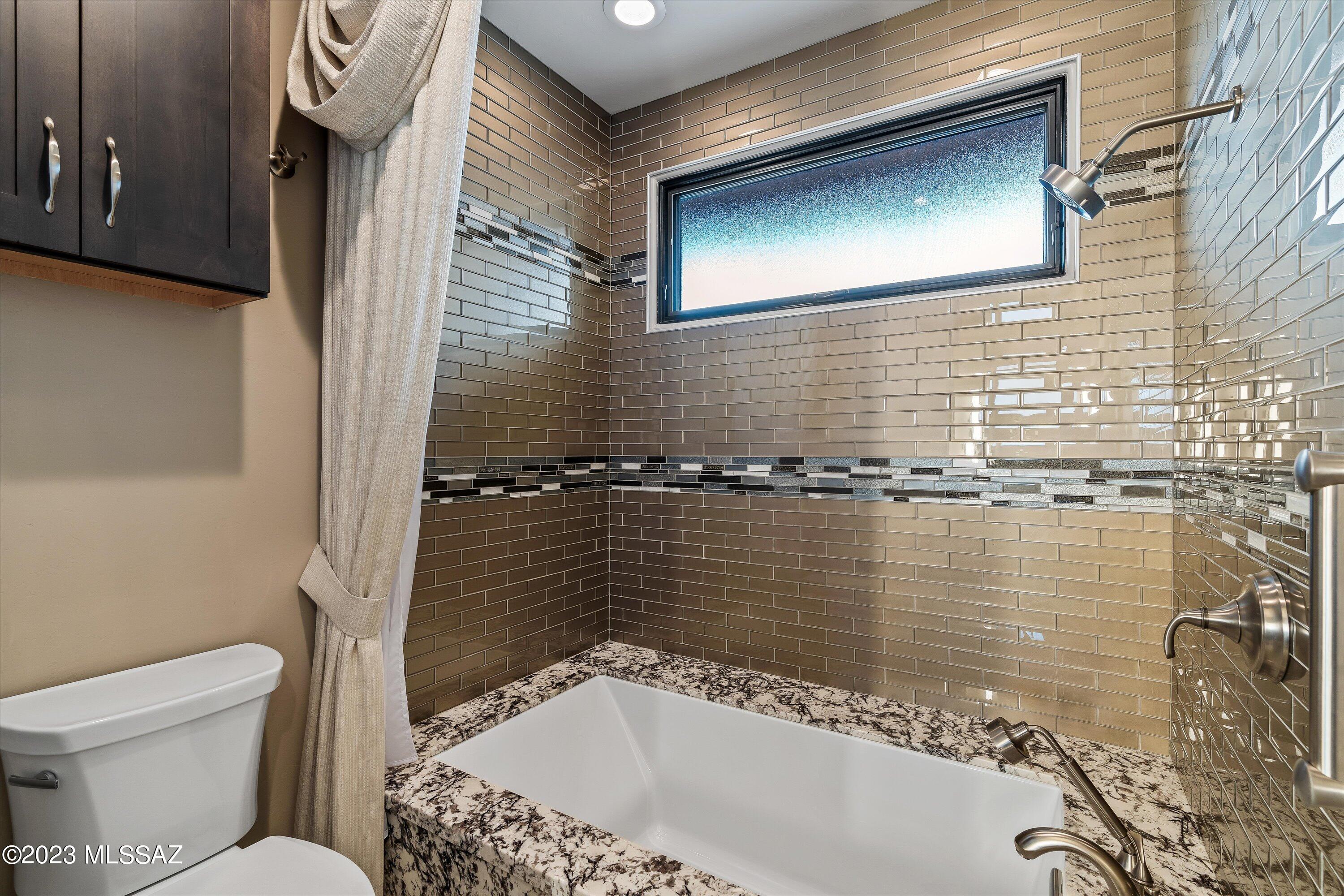 Coyote Creek (1-395) - Residential