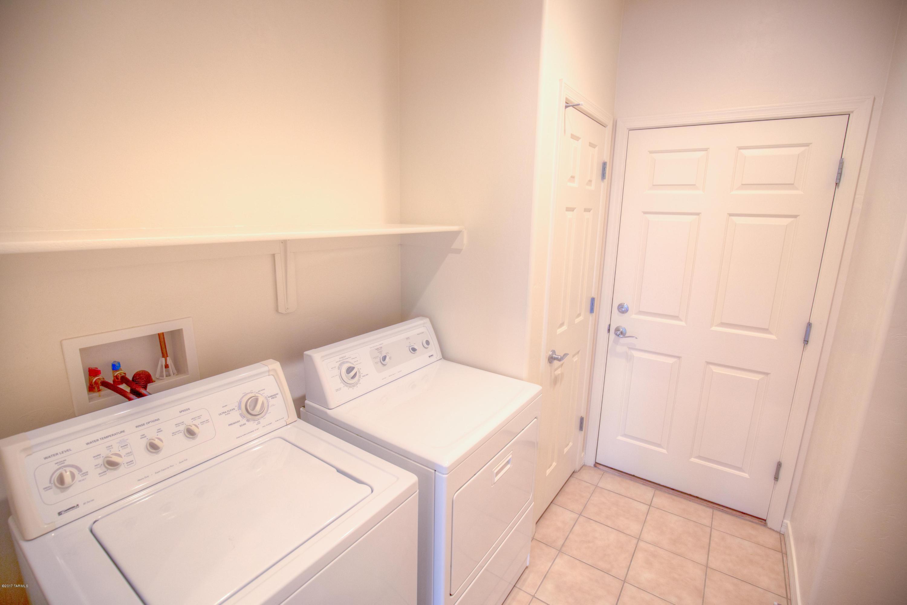 Las Campanas Village (1-111) - Residential Lease