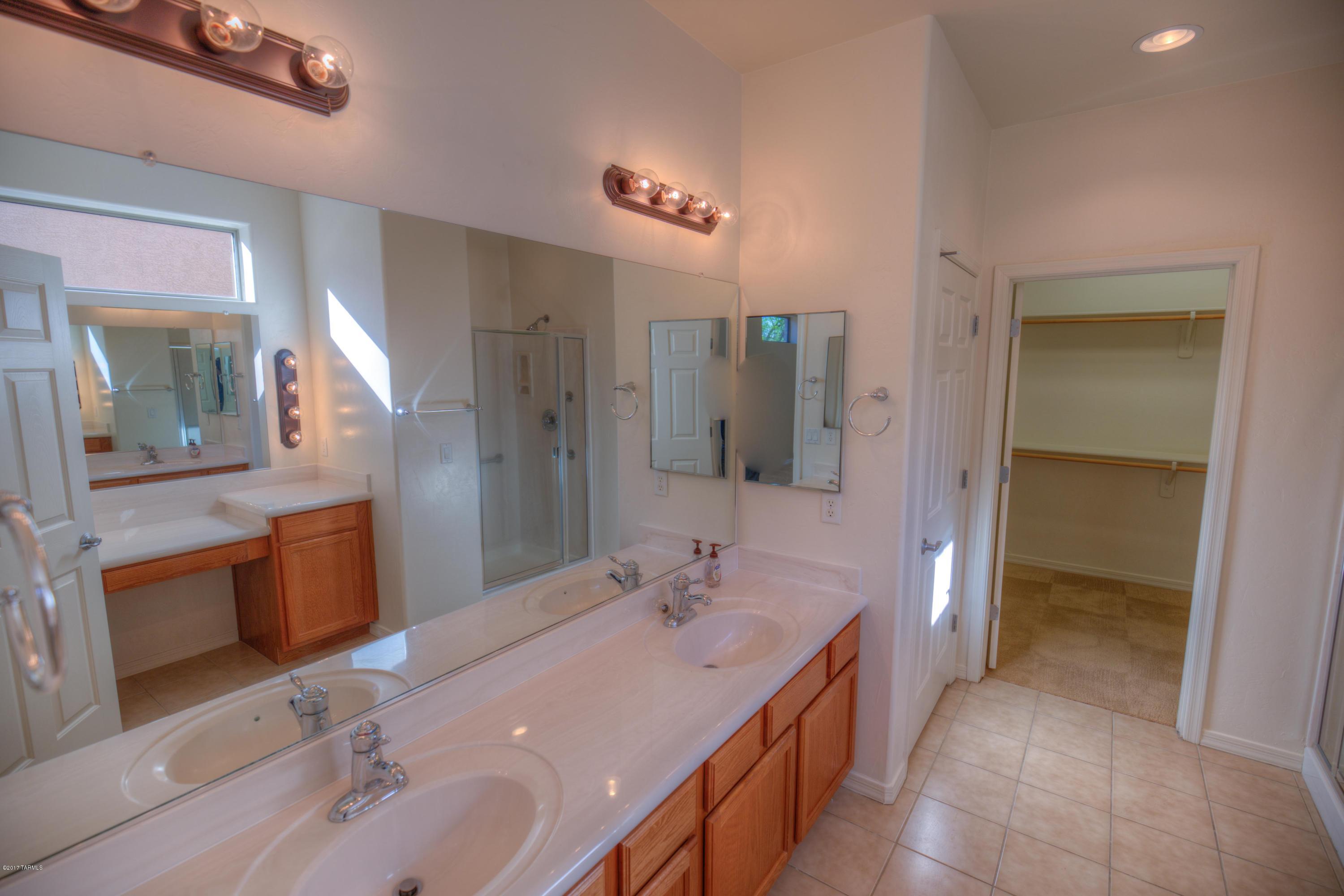 Las Campanas Village (1-111) - Residential Lease
