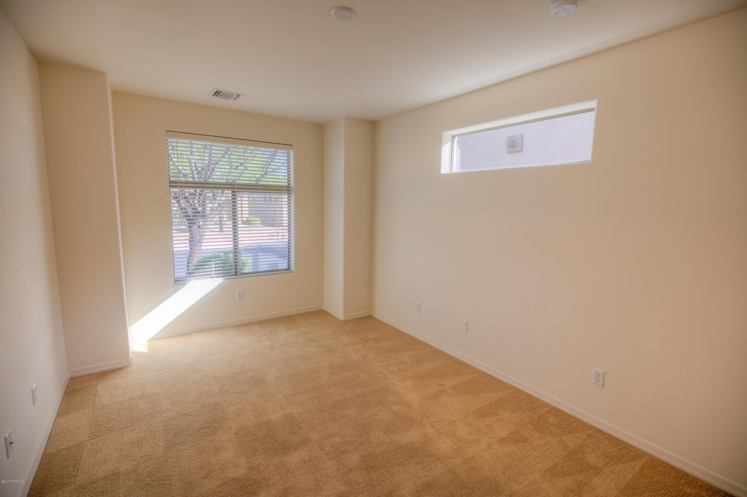 Las Campanas Village (1-111) - Residential Lease