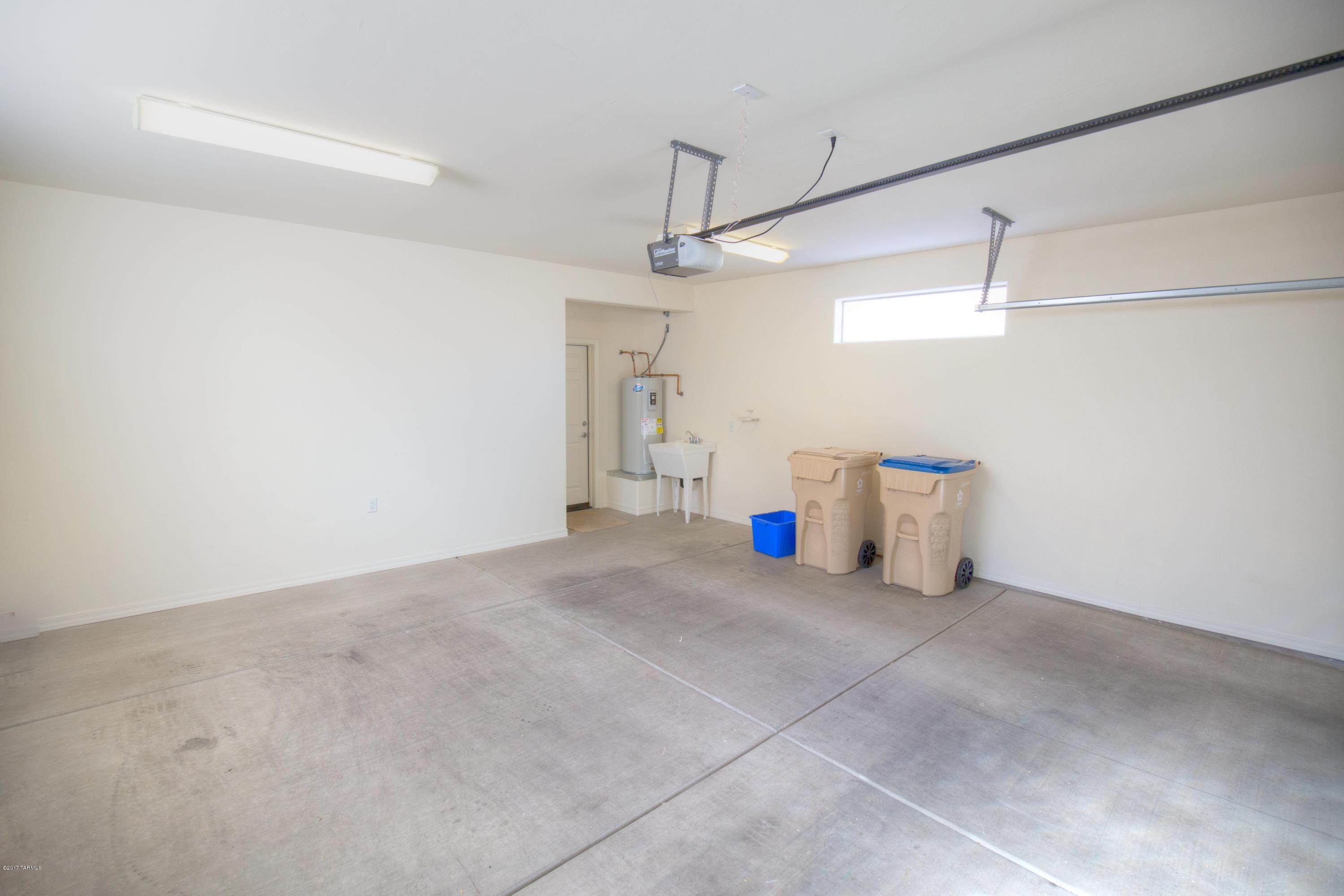 Las Campanas Village (1-111) - Residential Lease
