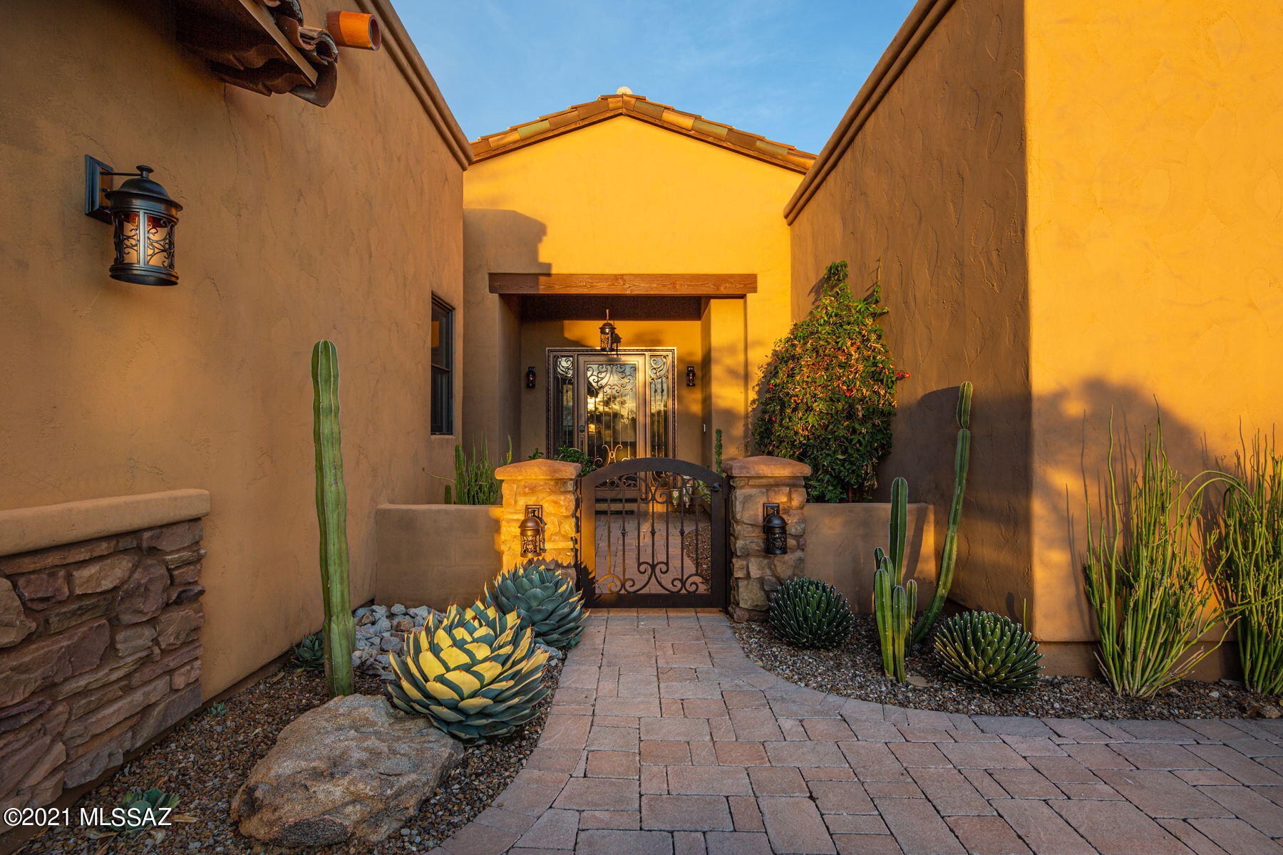 Stone Canyon III - Residential