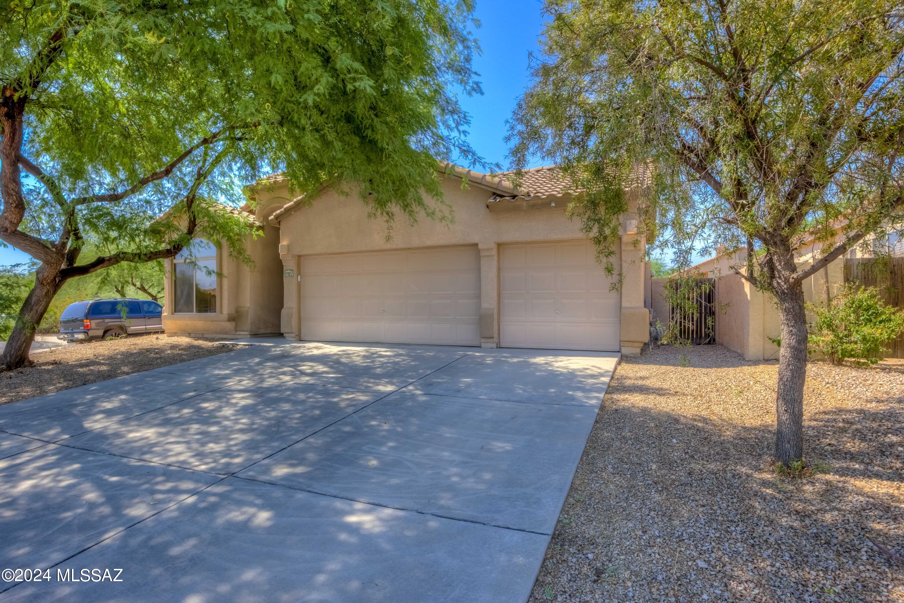Silverbell Place (1-153) - Residential